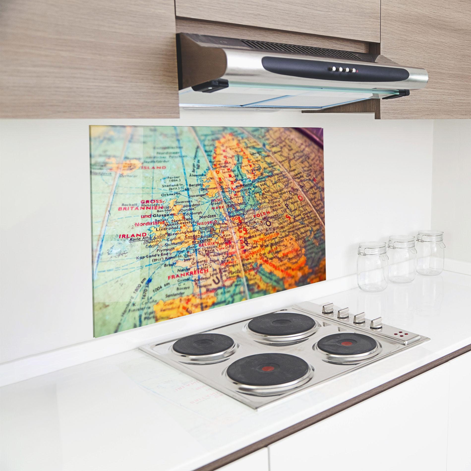 Küchenrückwand Glas Globe mockup 8