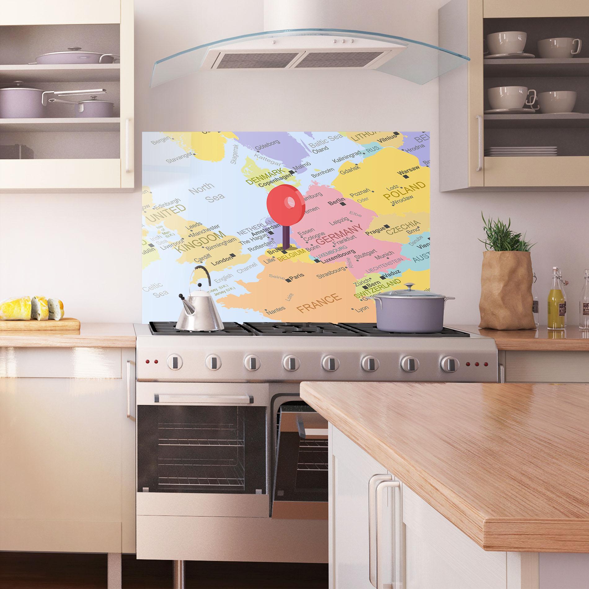 Küchenrückwand Glas Belgium Close Up mockup 1