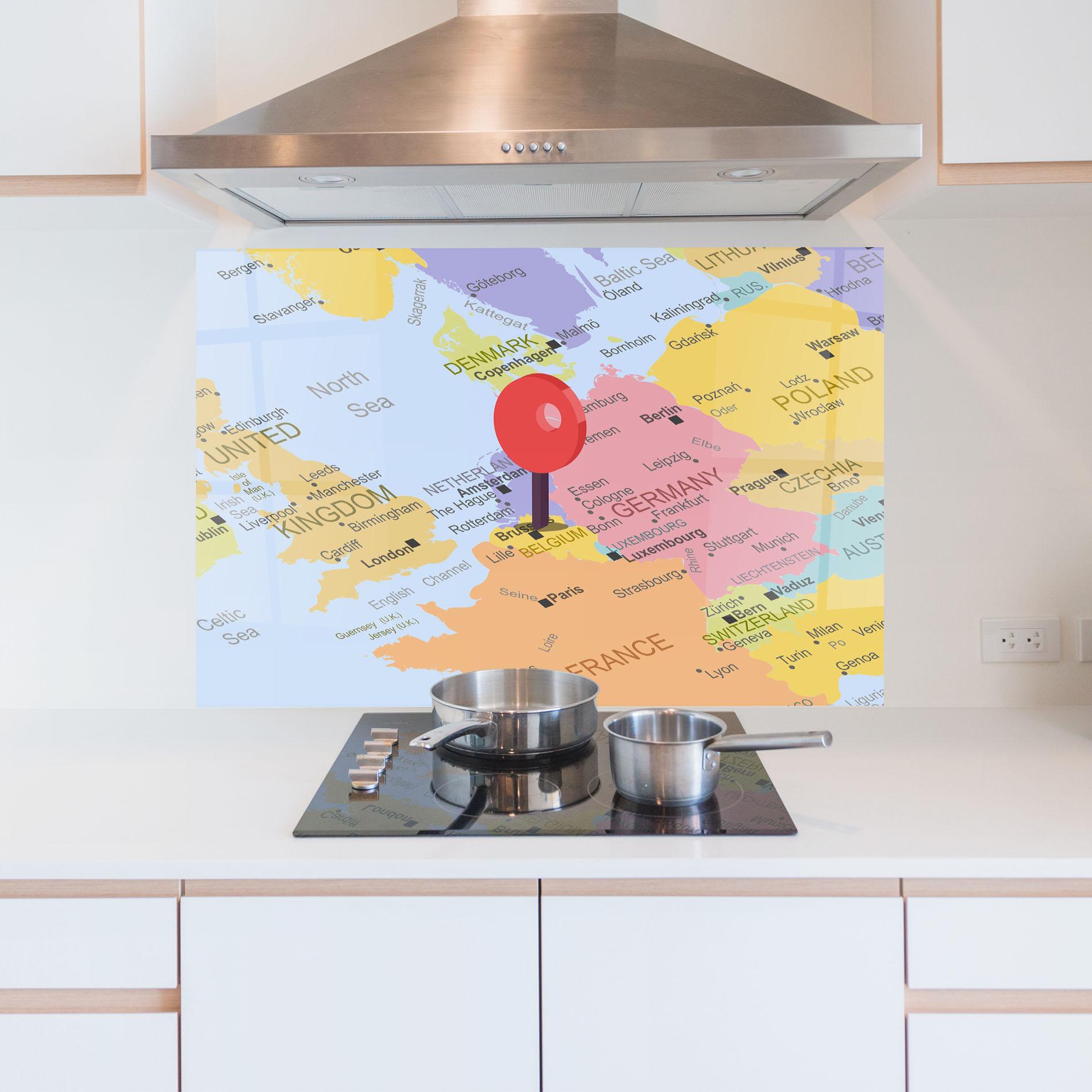 Küchenrückwand Glas Belgium Close Up mockup 5