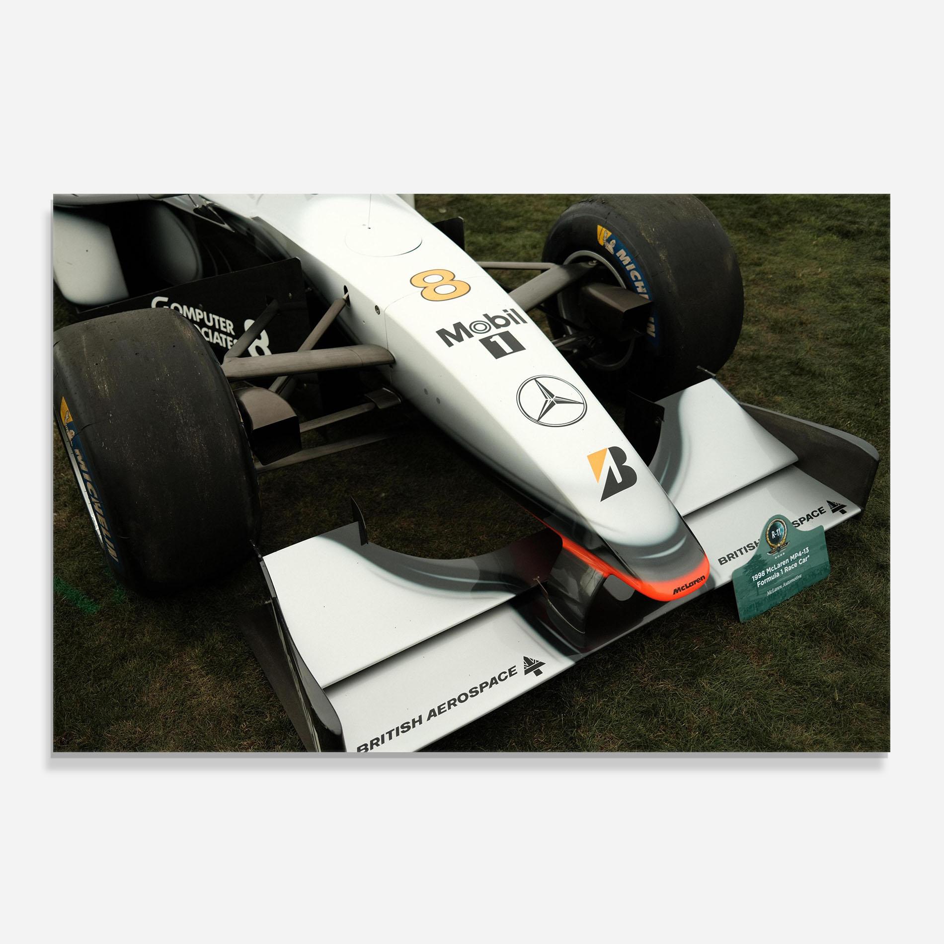 Küchenrückwand Glas White F1 Car mockup 0