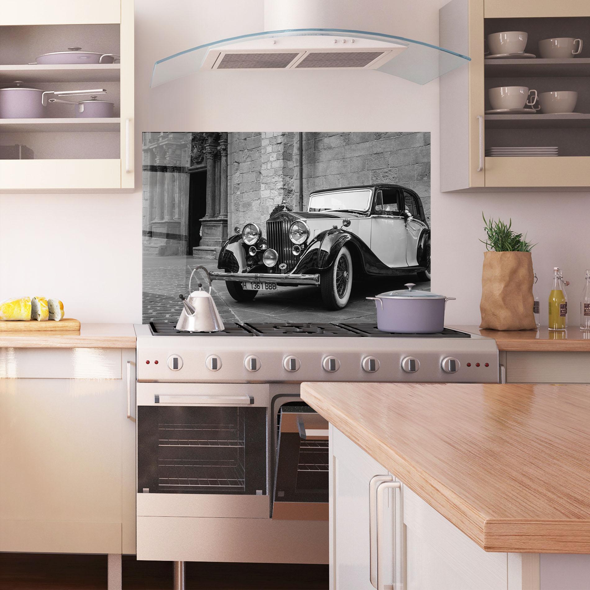 Küchenrückwand Glas Classic Car View mockup 1