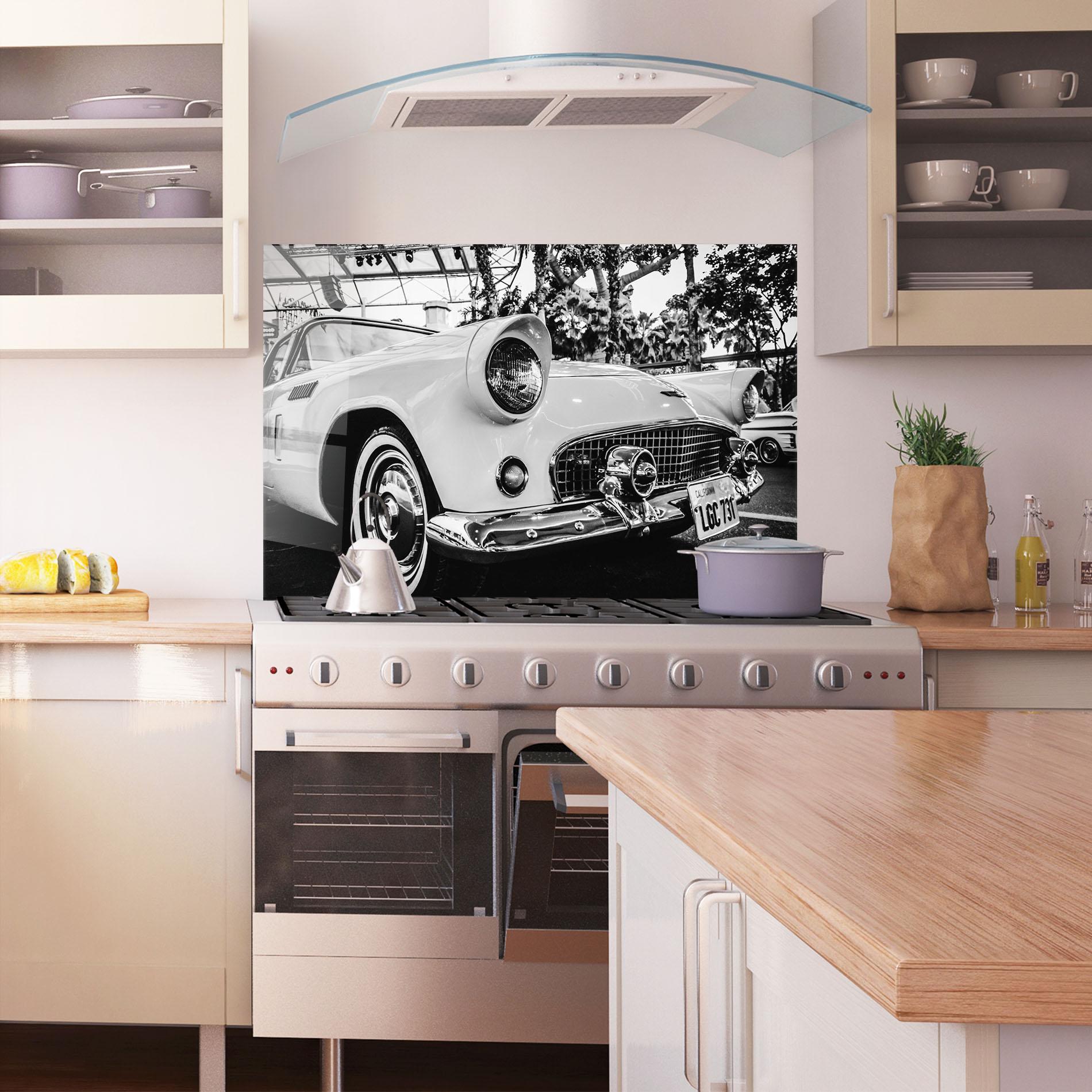 Küchenrückwand Glas Classic Car mockup 1