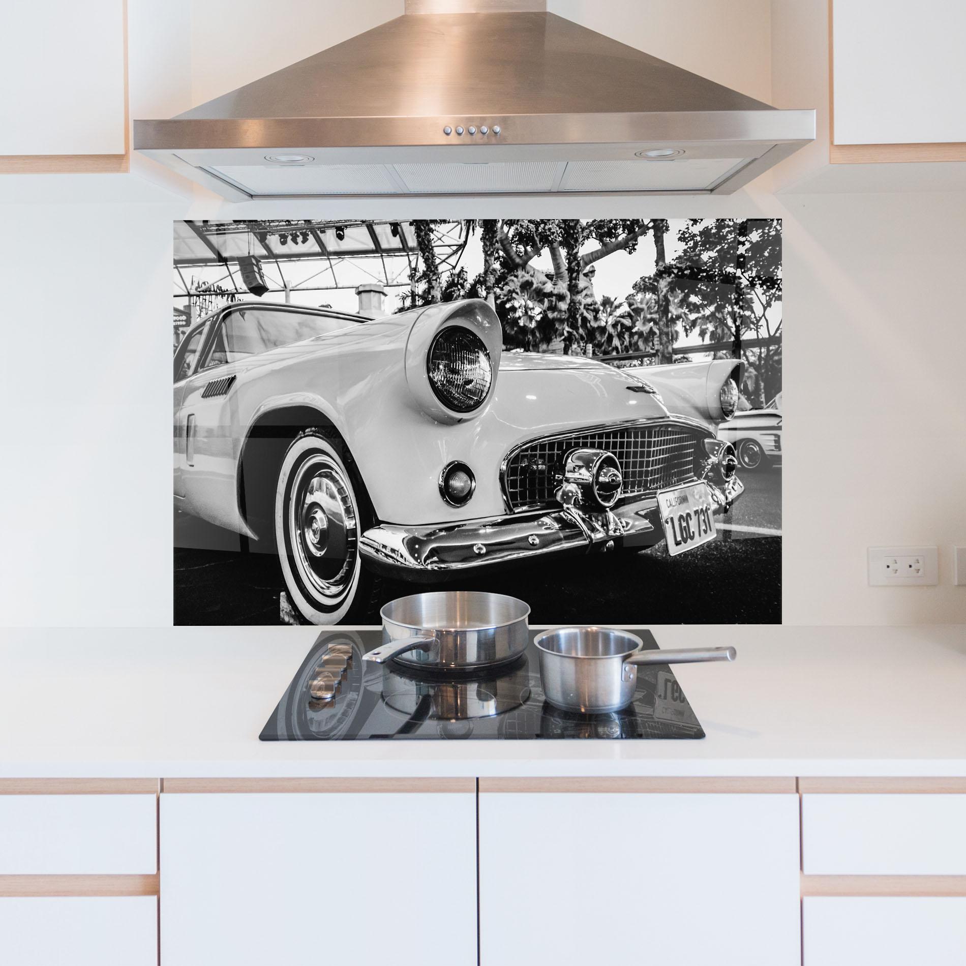 Küchenrückwand Glas Classic Car mockup 5