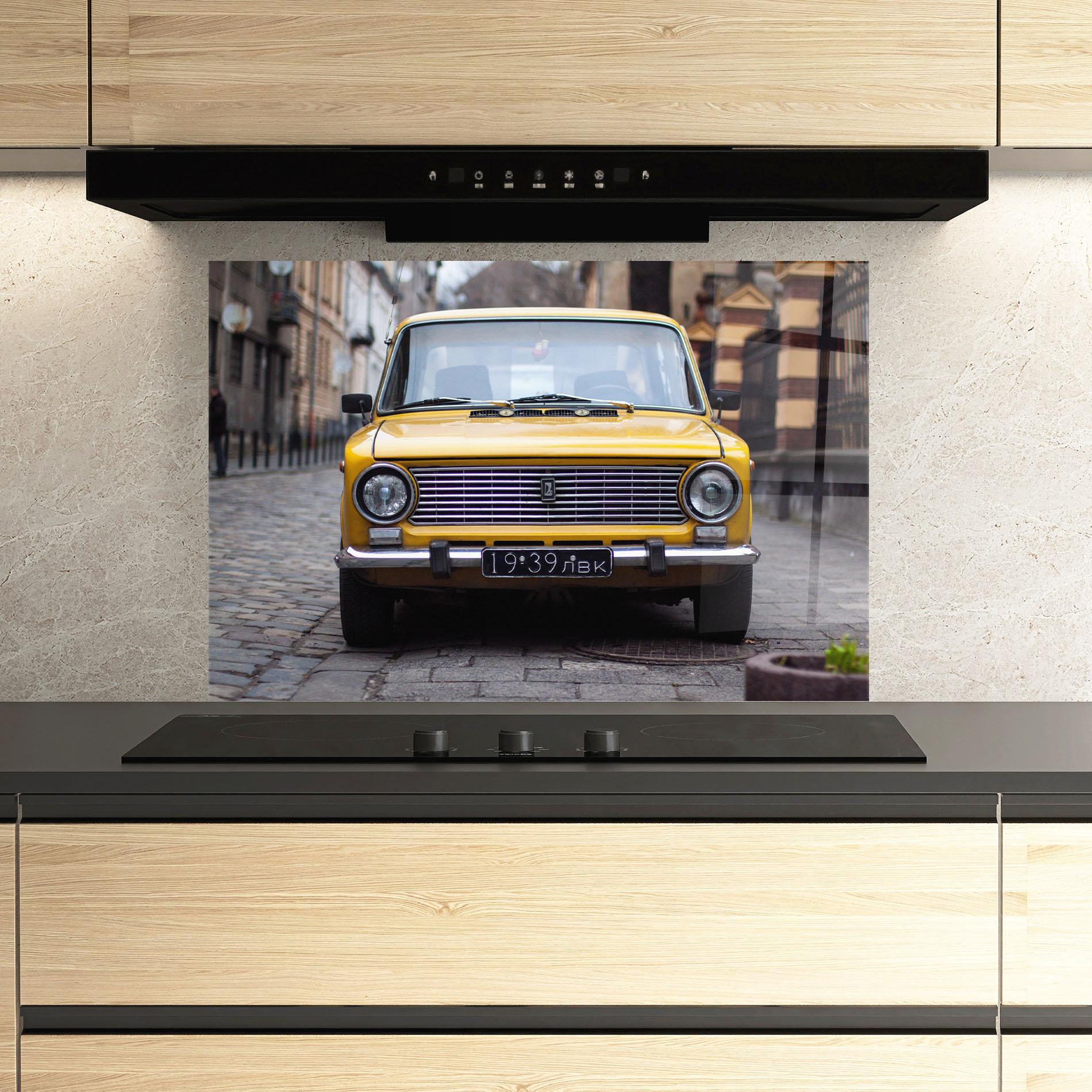 Küchenrückwand Glas Old Yellow Car mockup 3