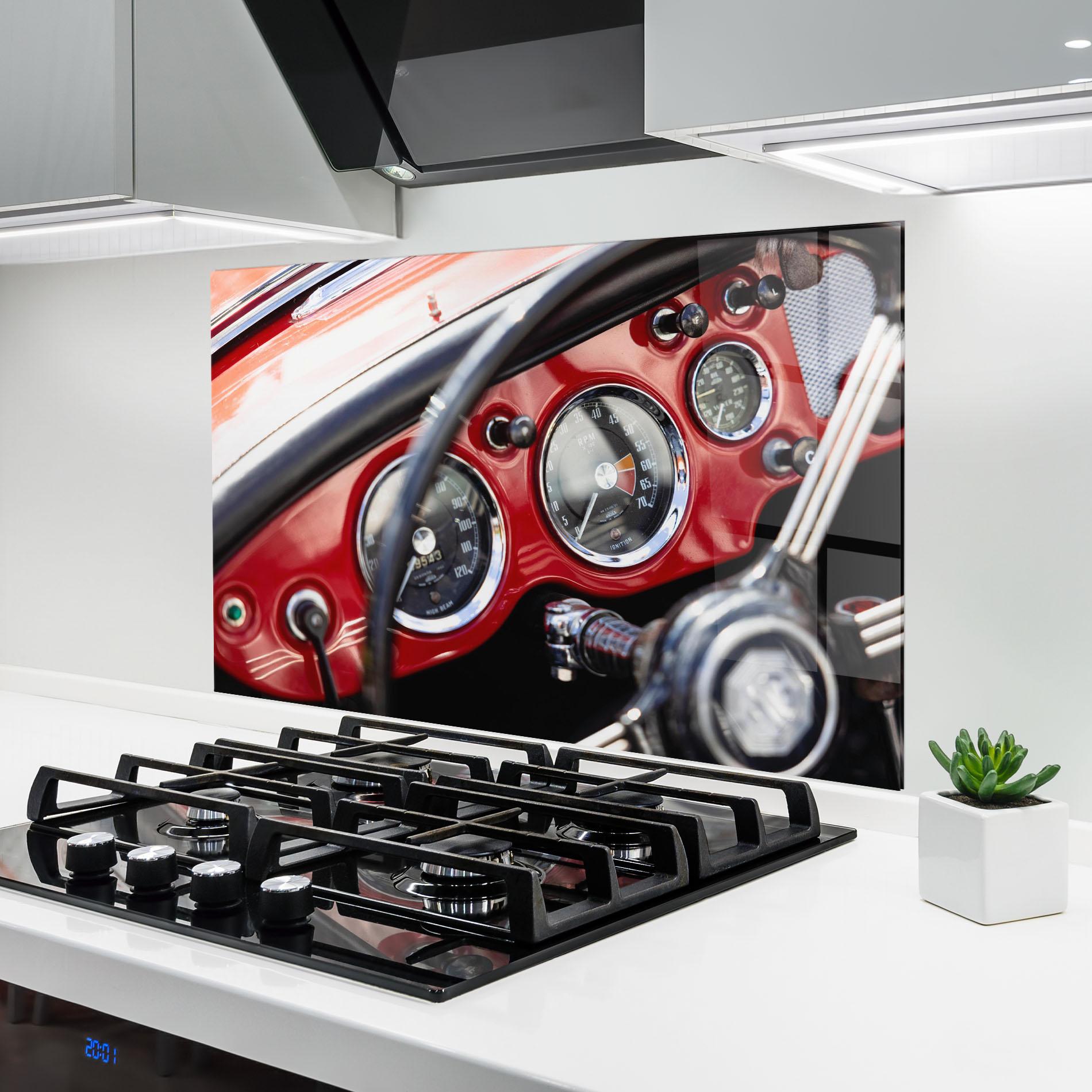 Küchenrückwand Glas Classic Black Wheel mockup 6