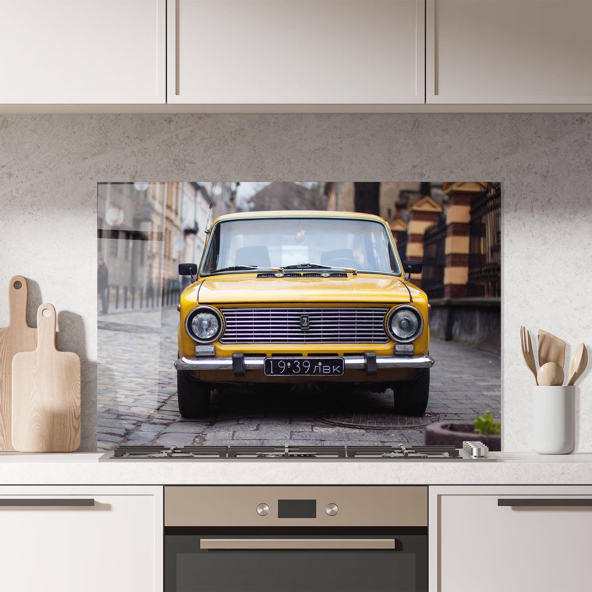 Küchenrückwand Glas Old Yellow Car mockup 7