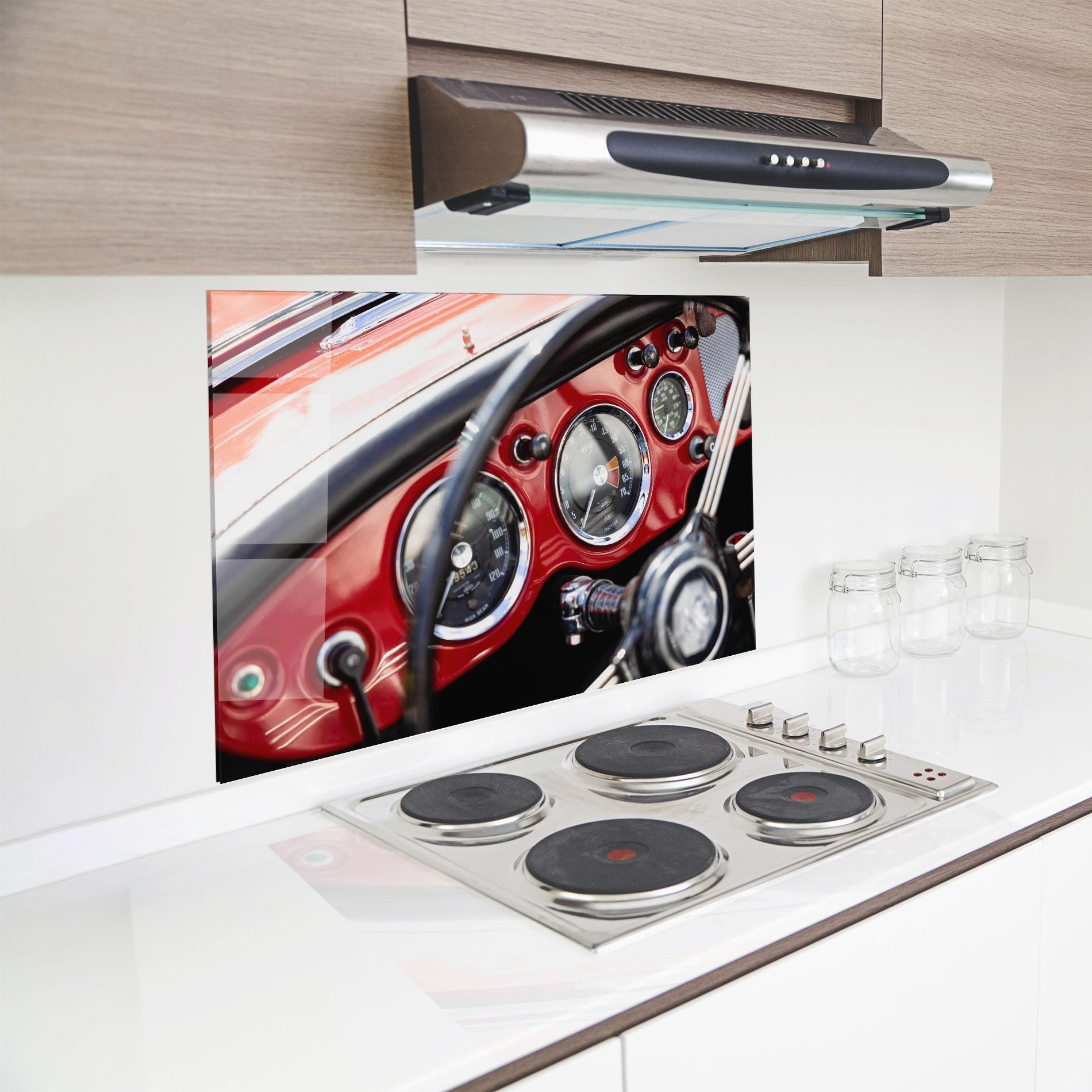 Küchenrückwand Glas Classic Black Wheel mockup 8