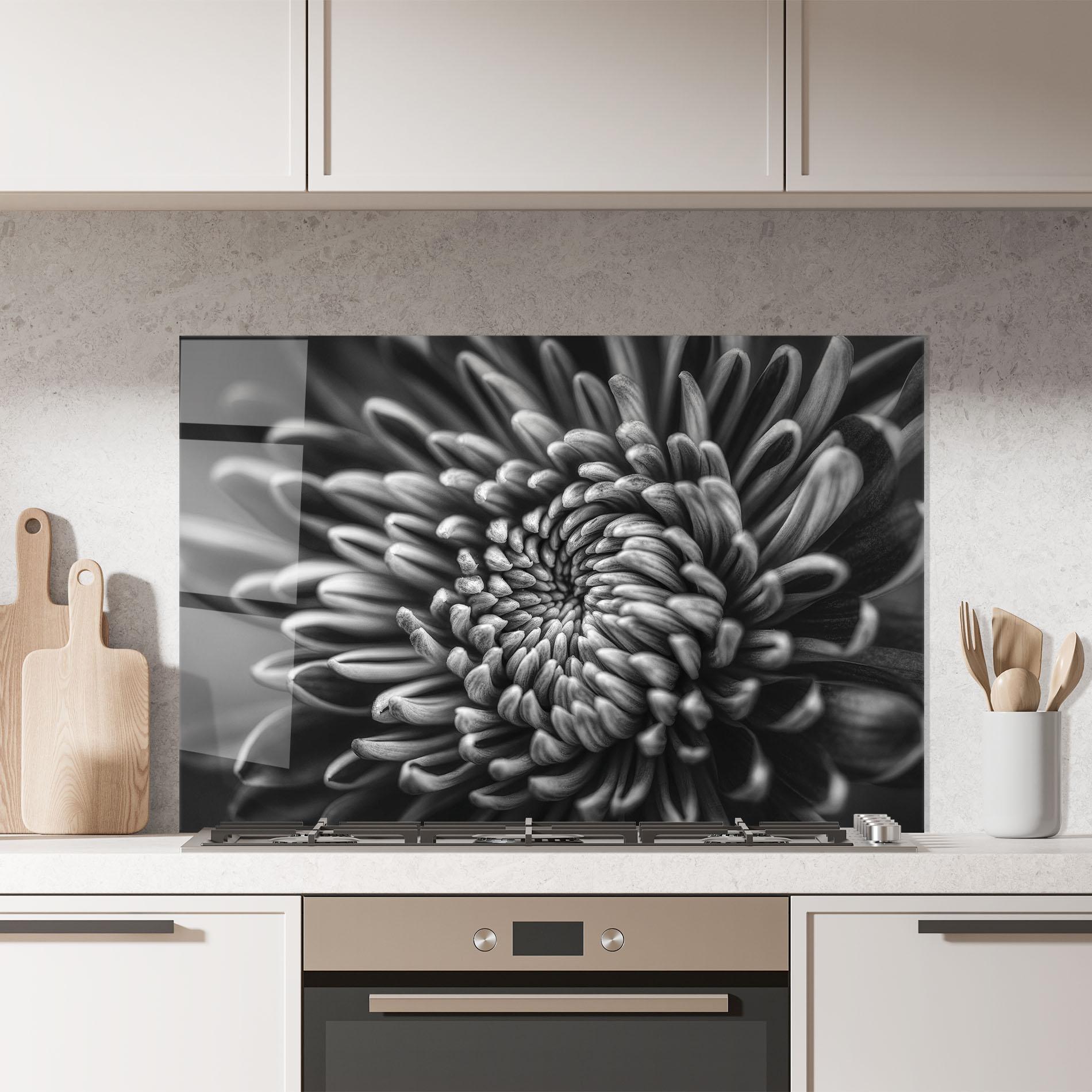 Küchenrückwand Glas Grey Flower mockup 7