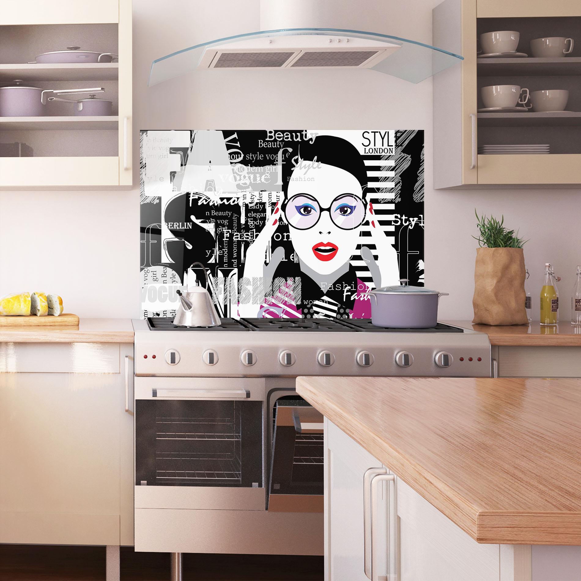 Küchenrückwand Glas Fashion Collage mockup 1