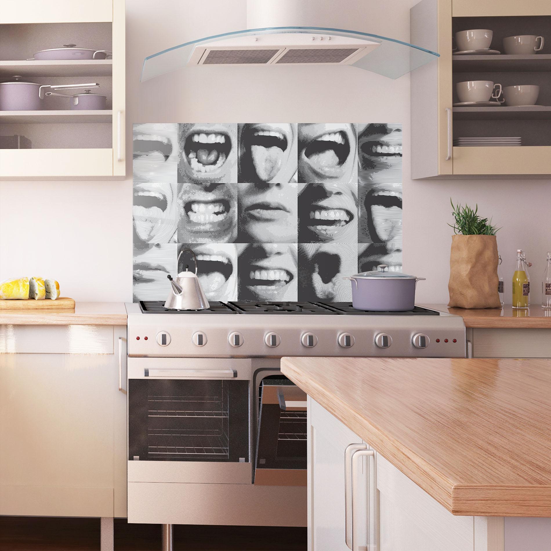 Küchenrückwand Glas Grey Mouth Collage mockup 1
