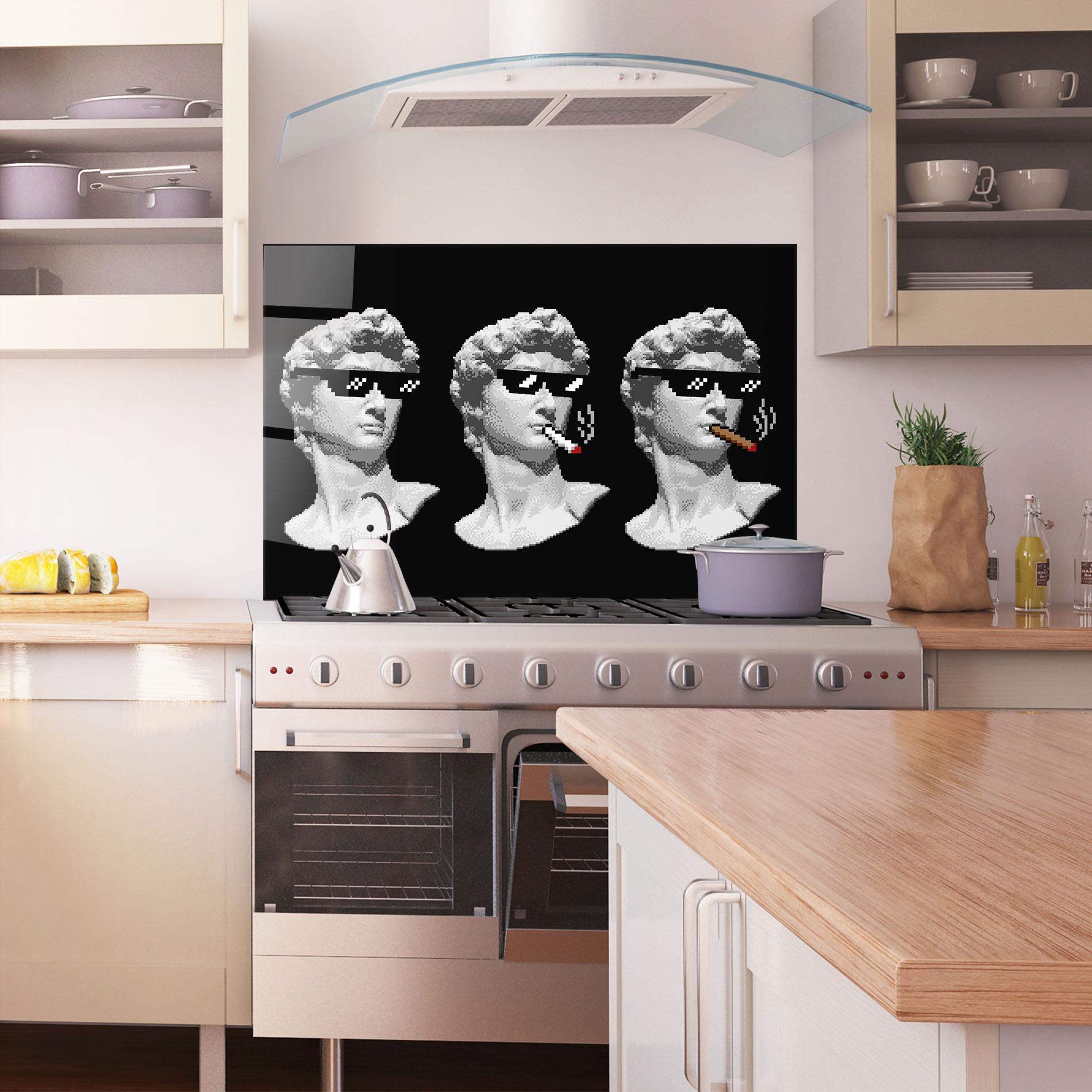 Küchenrückwand Glas Statue Smoking mockup 1