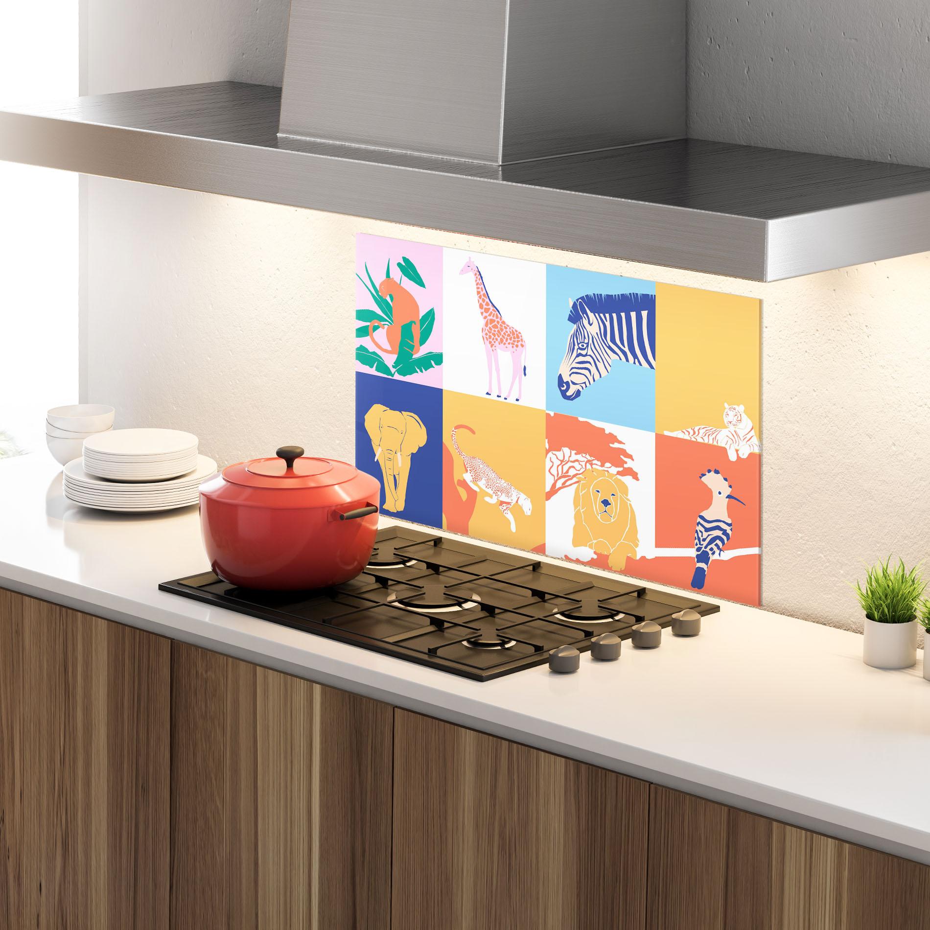 Küchenrückwand Glas Wild Life Collage mockup 4