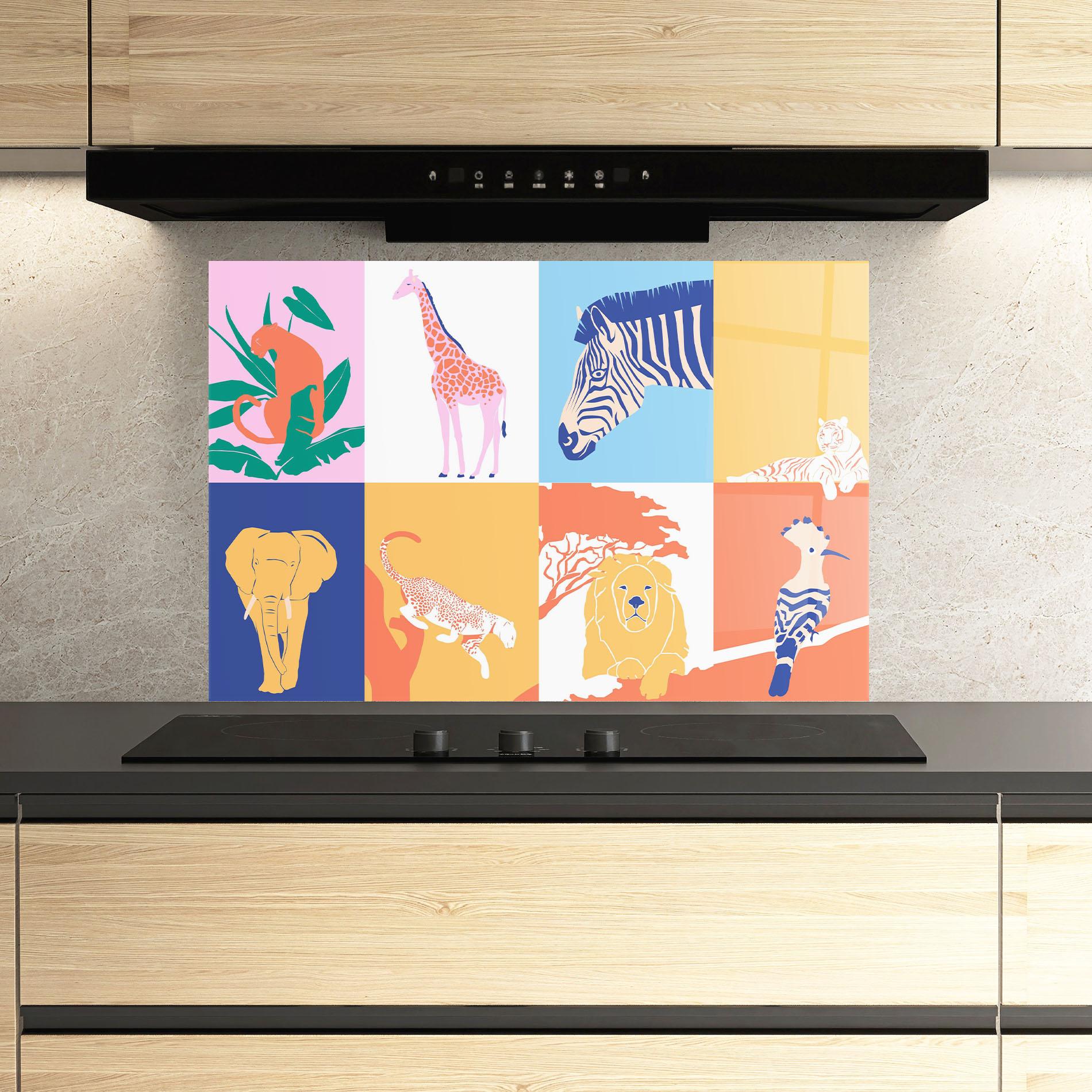 Küchenrückwand Glas Wild Life Collage mockup 3