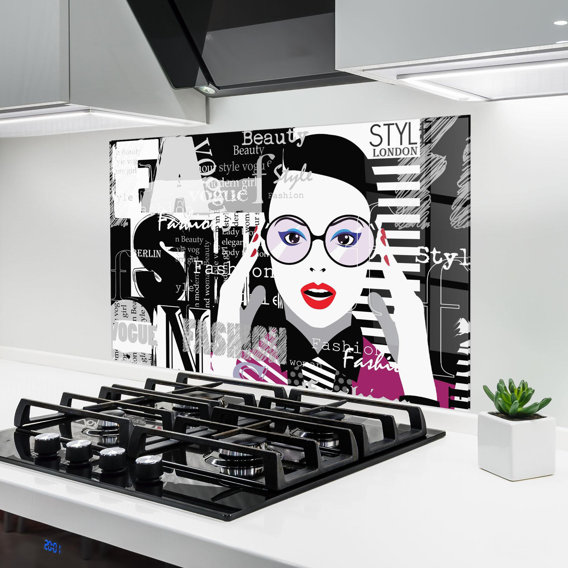 Küchenrückwand Glas Fashion Collage mockup 6