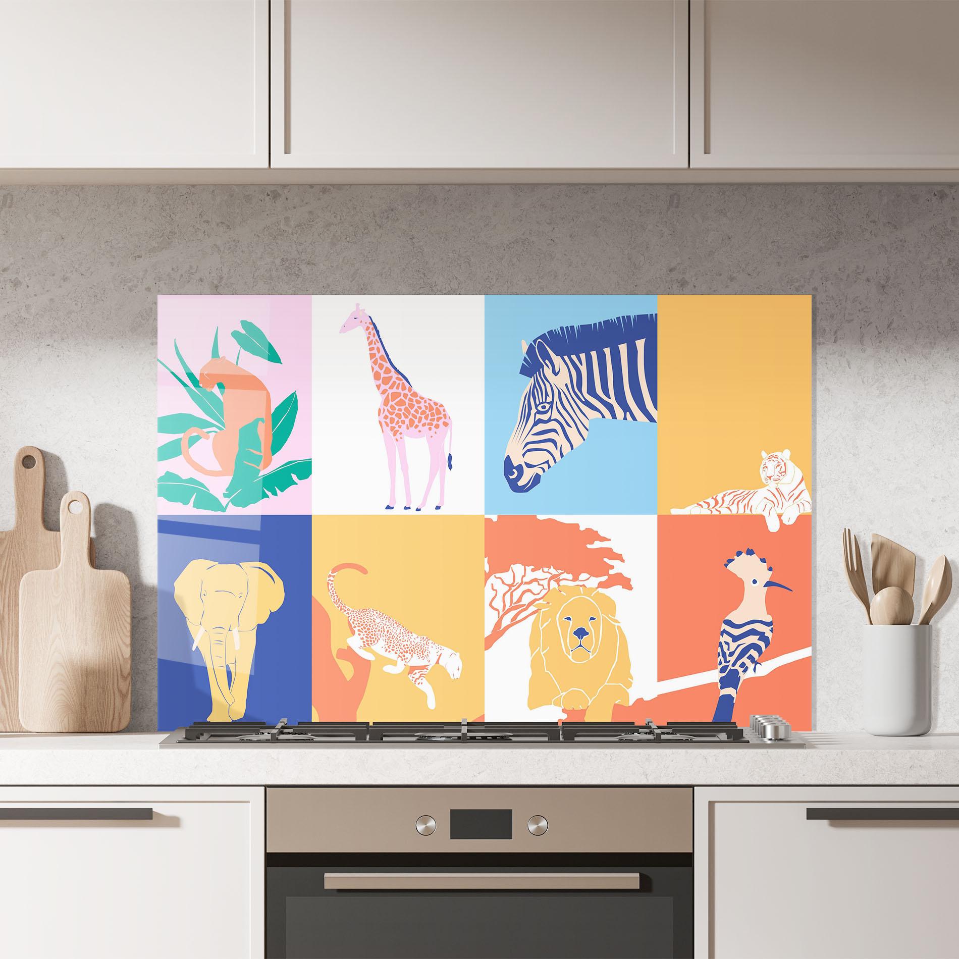 Küchenrückwand Glas Wild Life Collage mockup 7