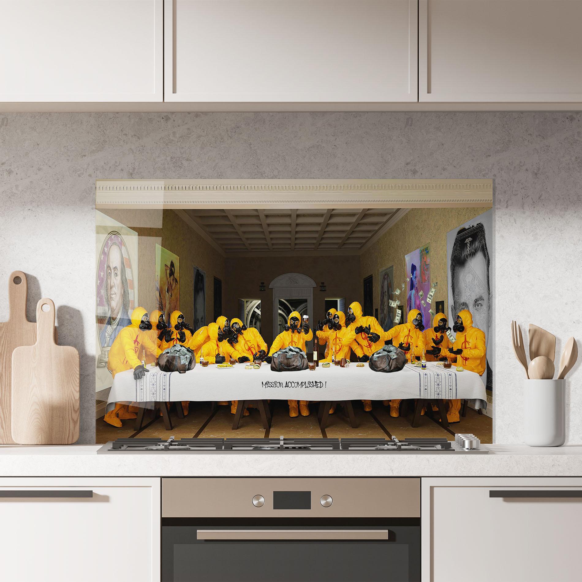 Küchenrückwand Glas Mission Accomplished mockup 7