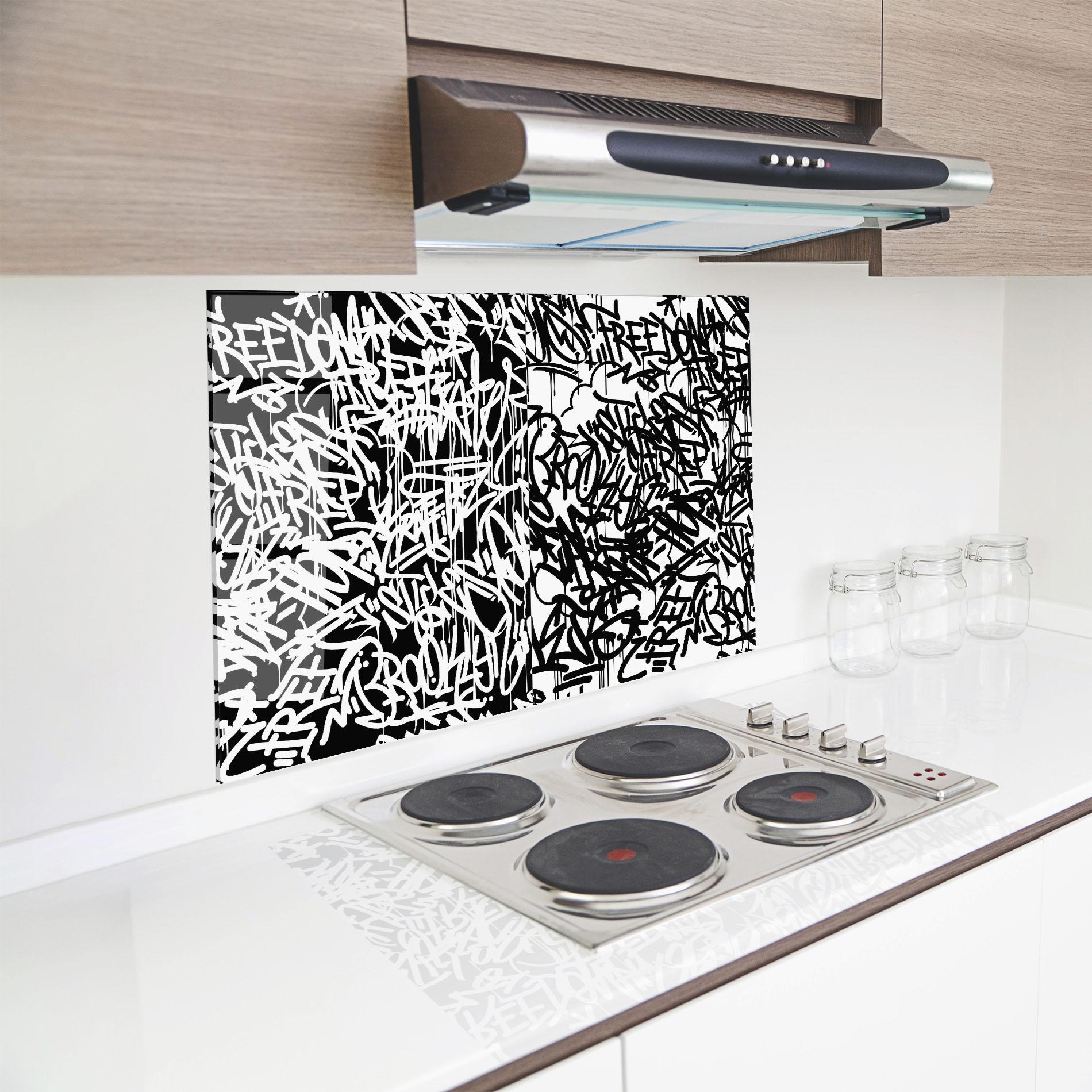 Küchenrückwand Glas Black White Graffiti mockup 8