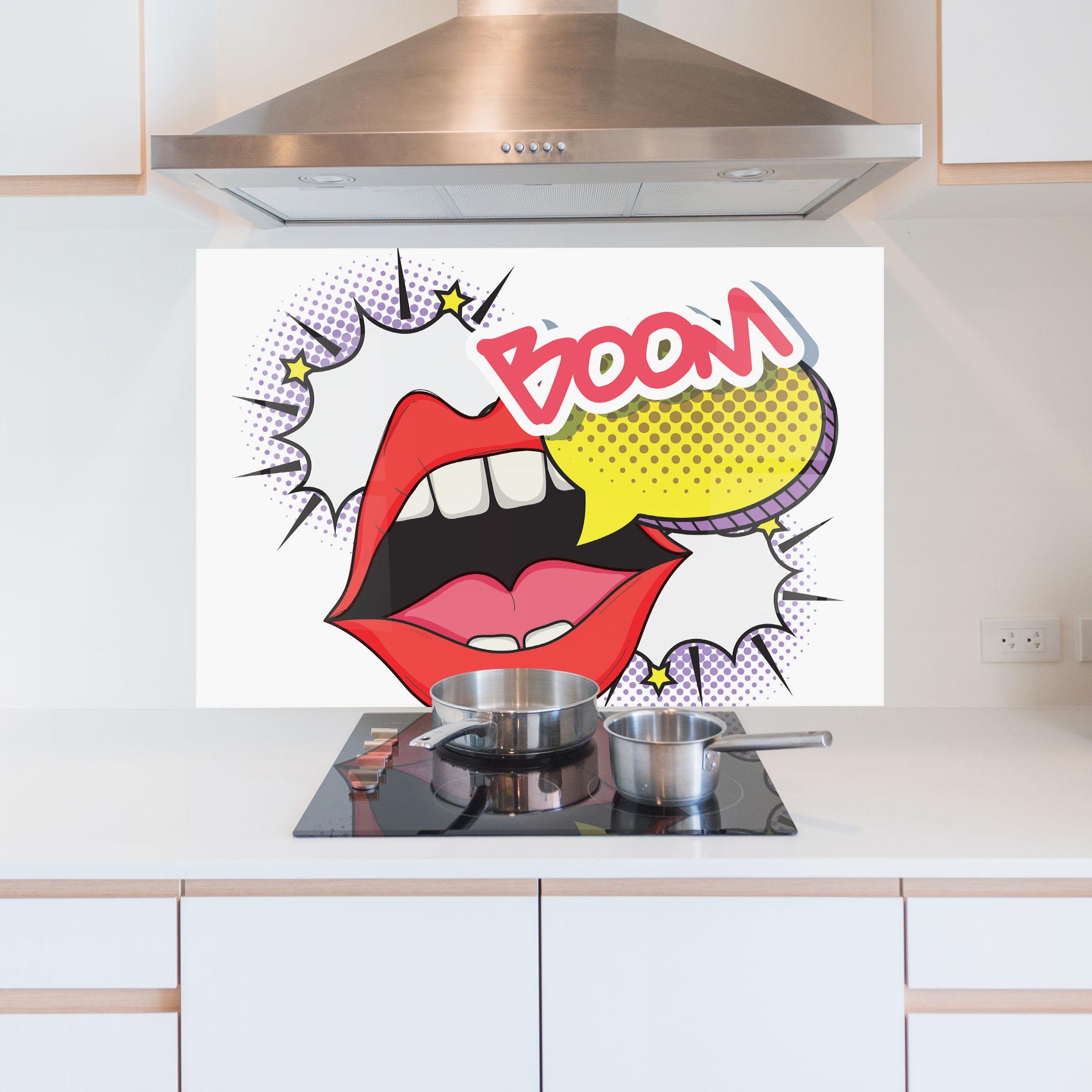 Küchenrückwand Glas Boom Pop Art mockup 5