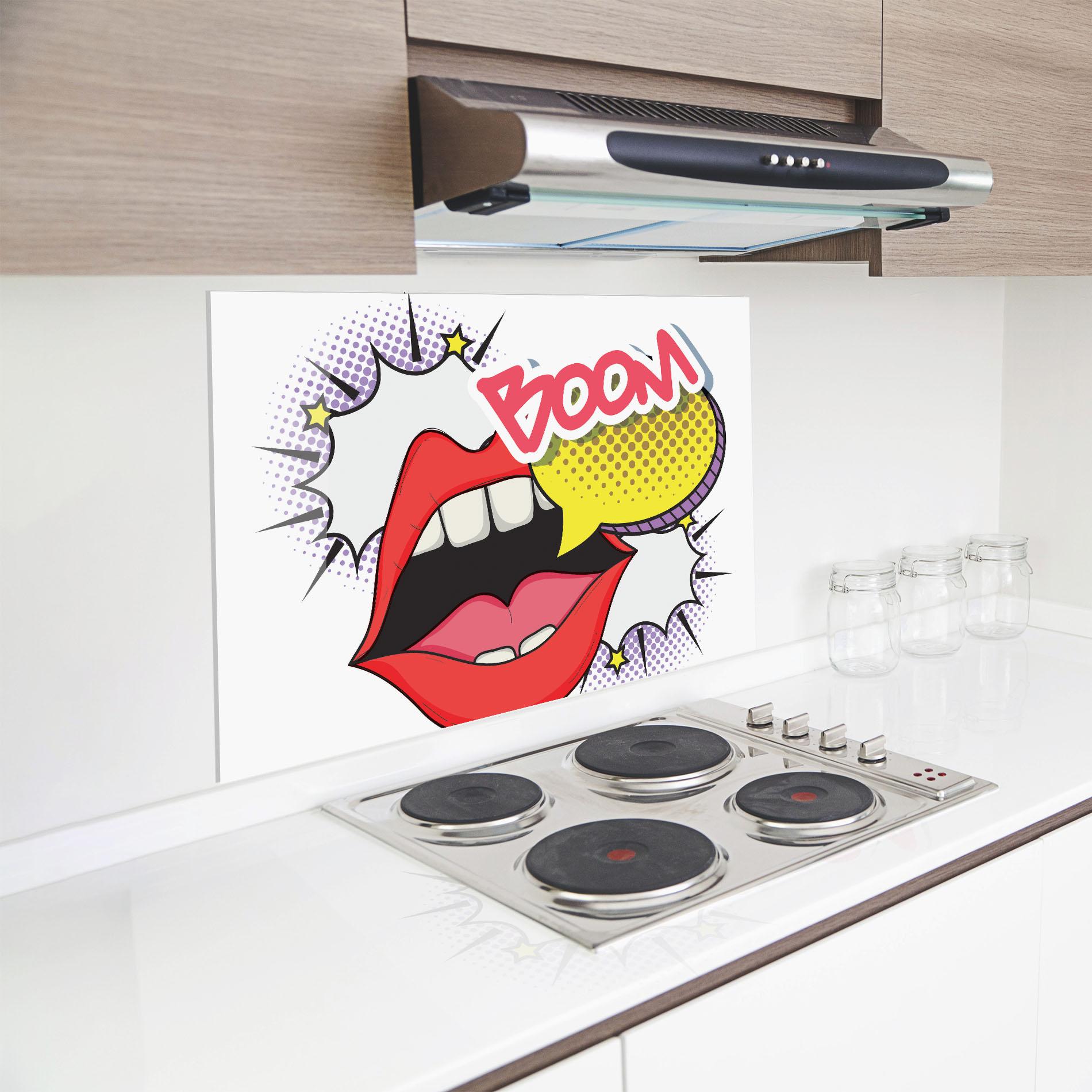Küchenrückwand Glas Boom Pop Art mockup 8