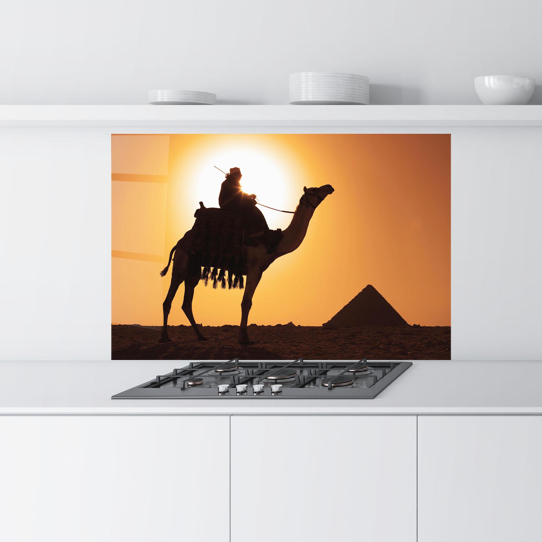 Küchenrückwand Glas Pyramids Sunset mockup 9