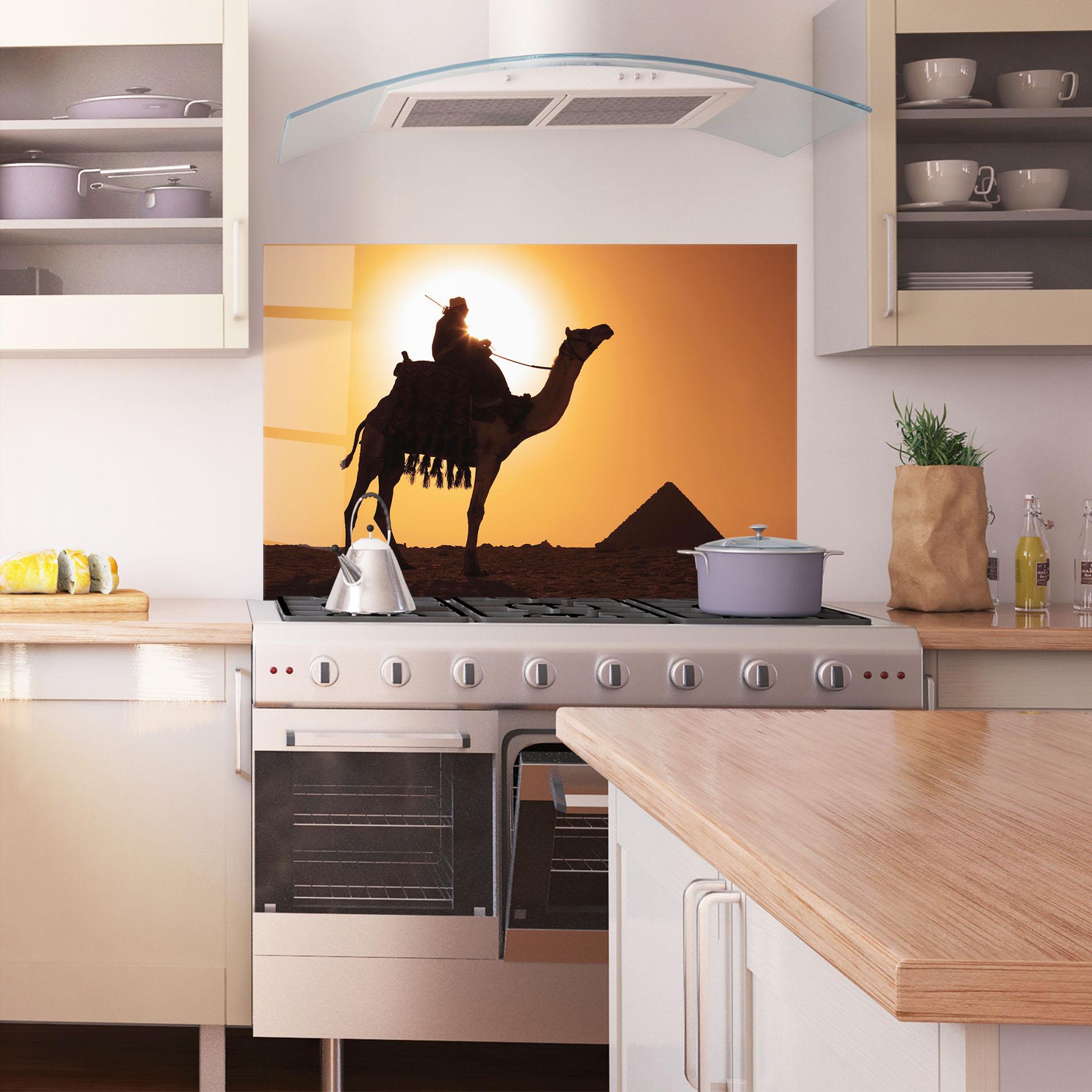 Küchenrückwand Glas Pyramids Sunset mockup 1