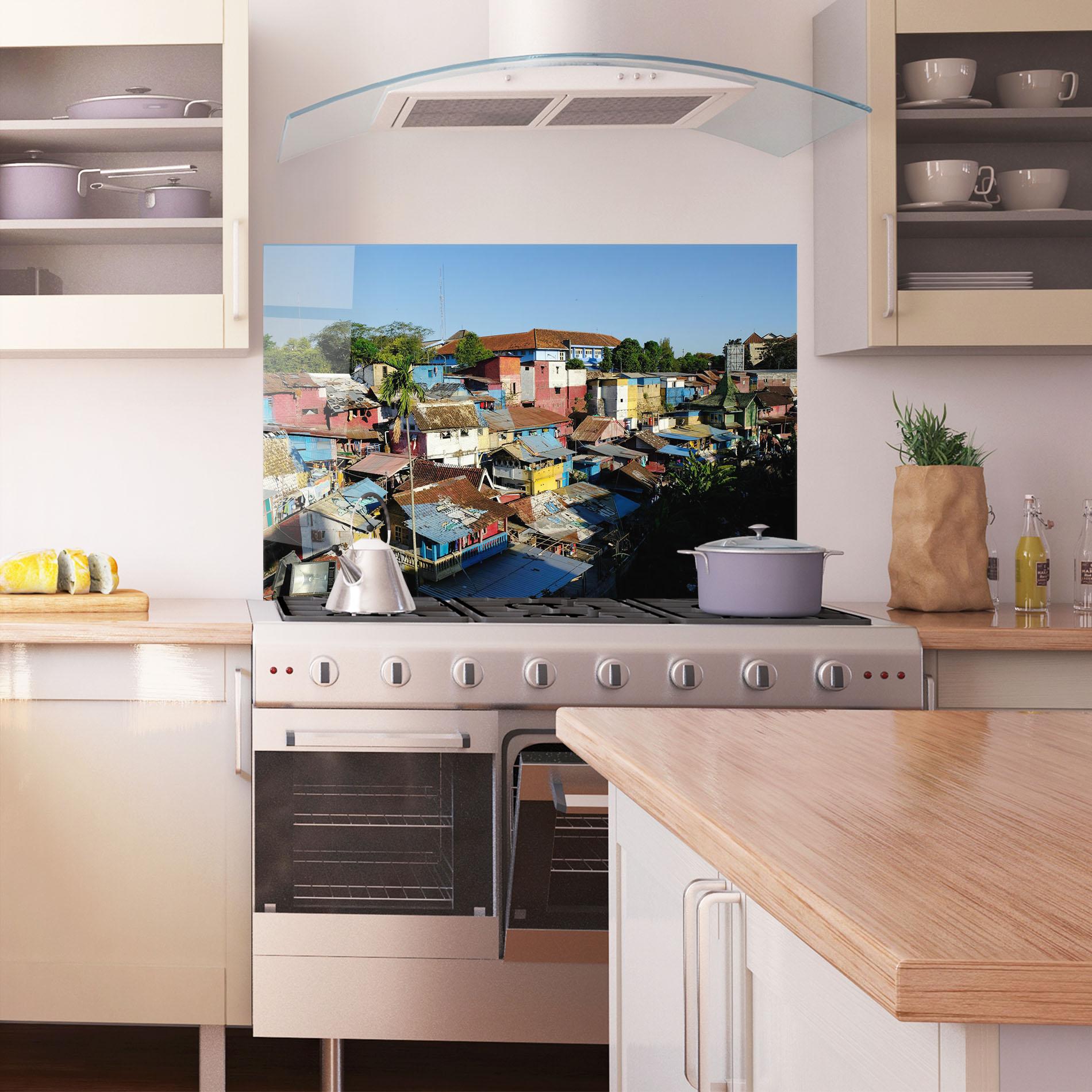 Küchenrückwand Glas Slum Building mockup 1