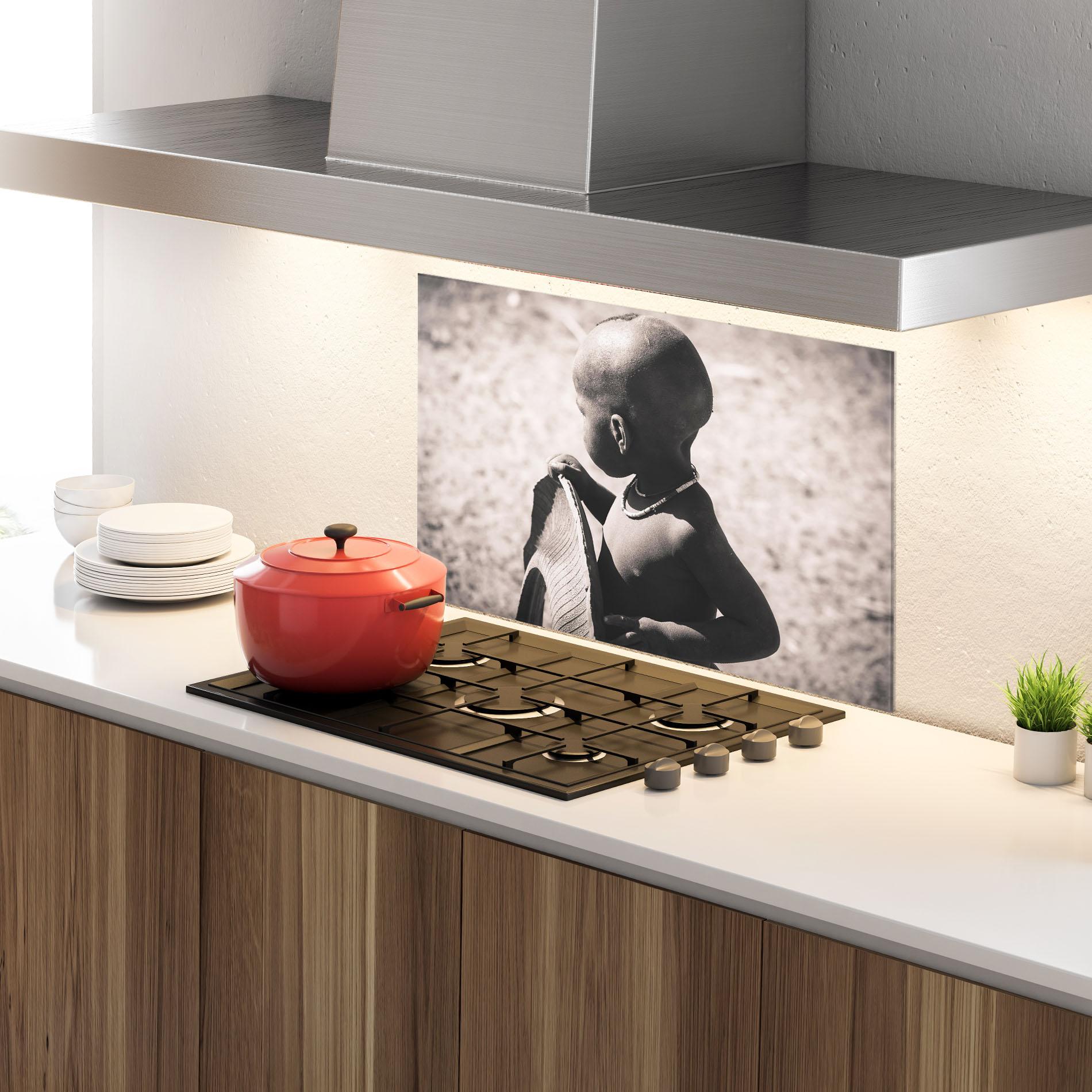 Küchenrückwand Glas African Little Child mockup 4