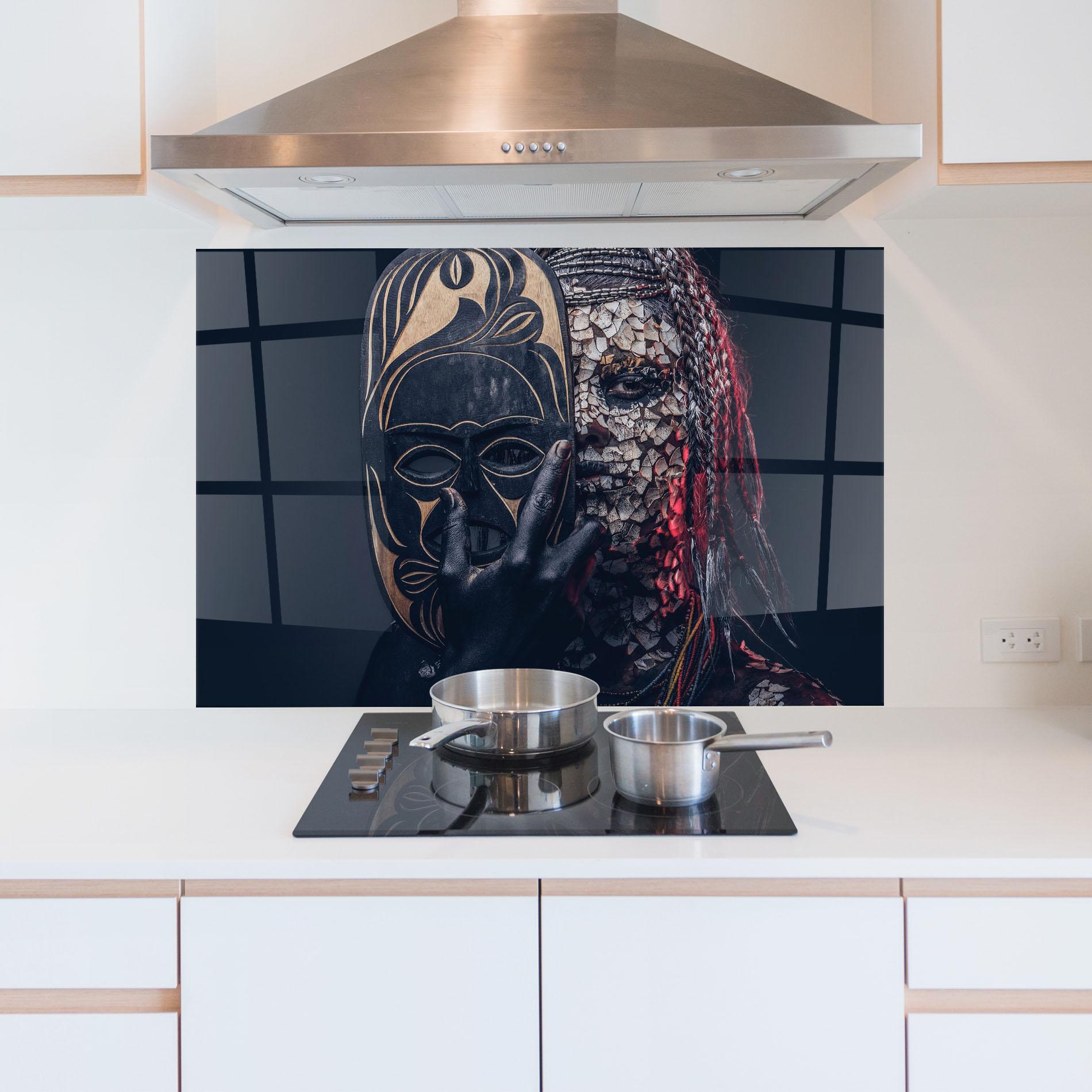 Küchenrückwand Glas African Tribe Costume mockup 5