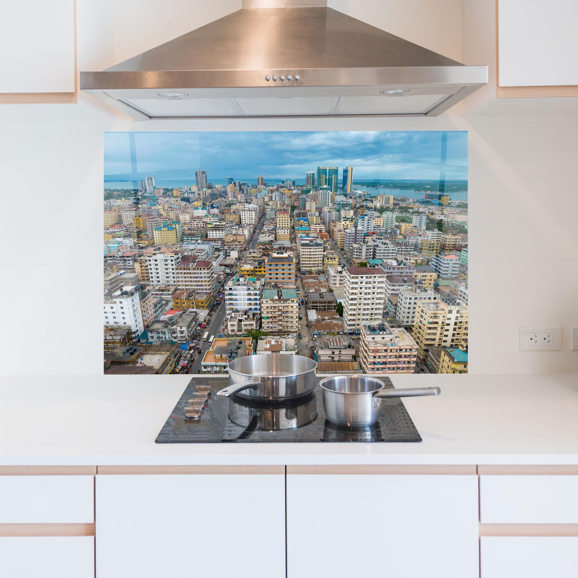 Küchenrückwand Glas Tanzania Building View mockup 5