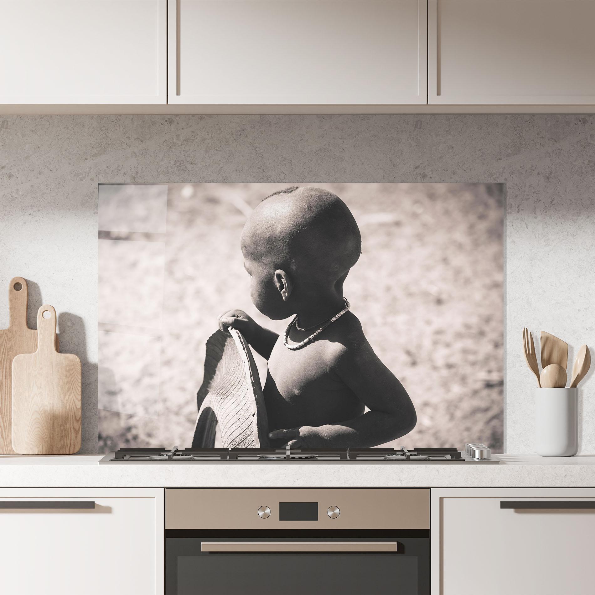 Küchenrückwand Glas African Little Child mockup 7