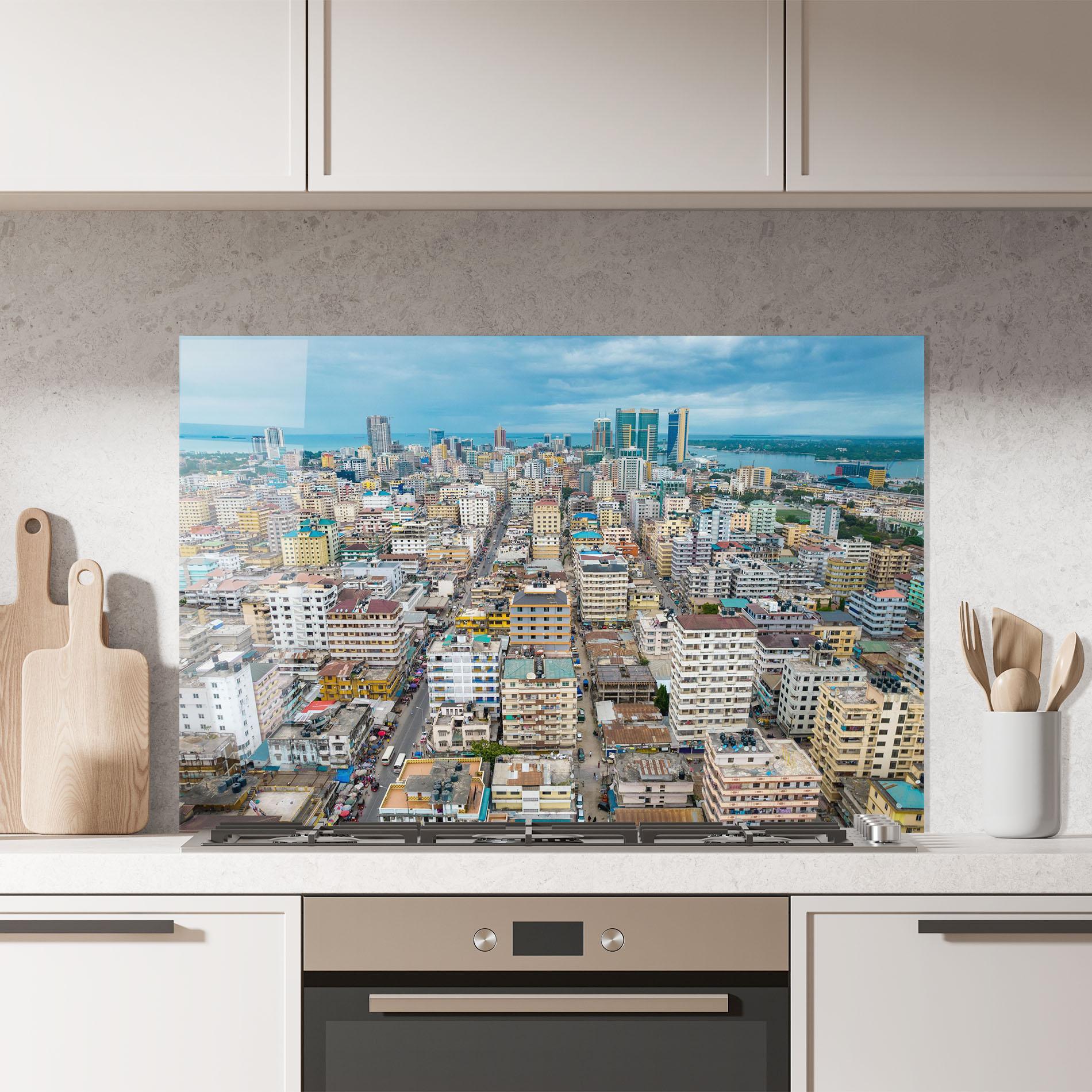 Küchenrückwand Glas Tanzania Building View mockup 7