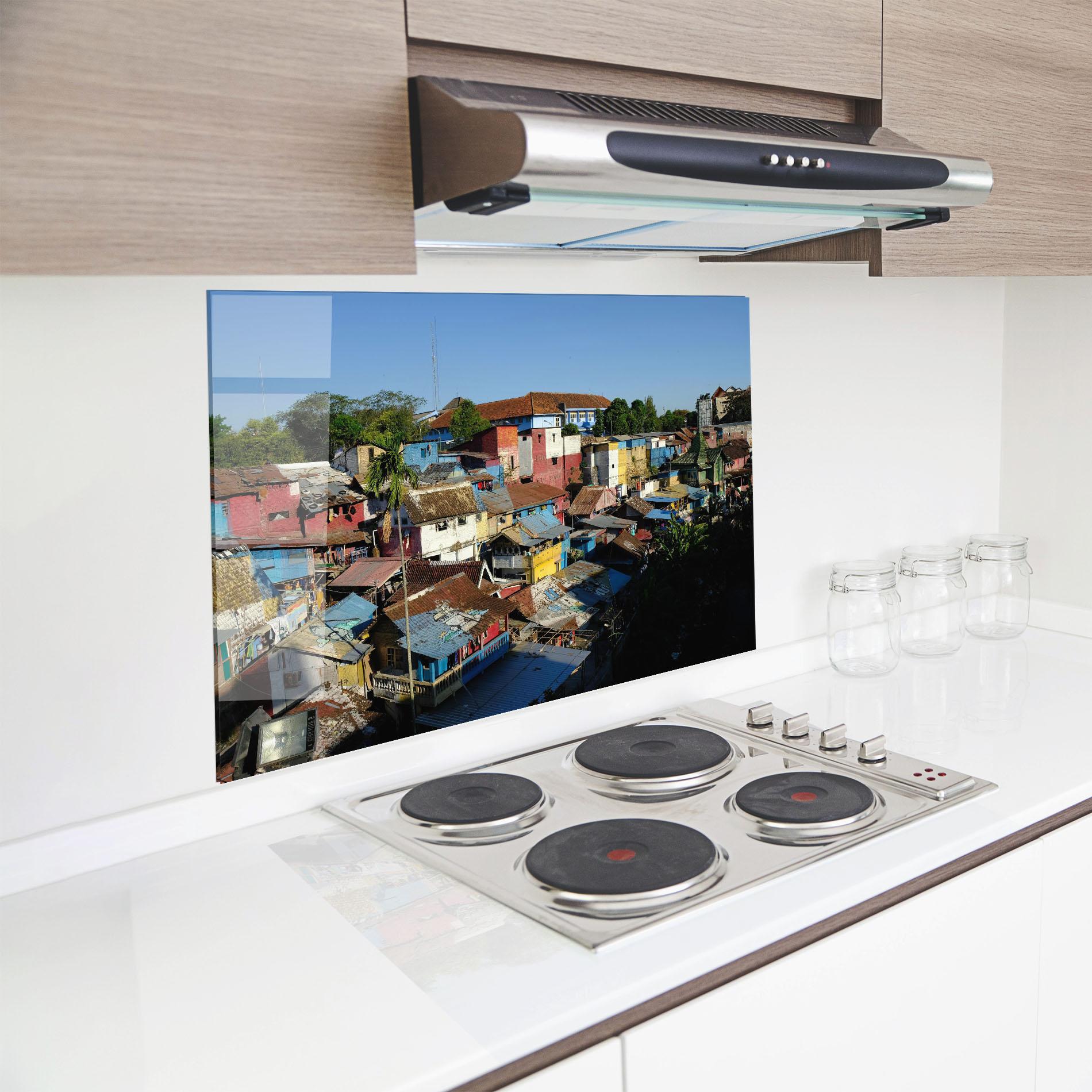 Küchenrückwand Glas Slum Building mockup 8