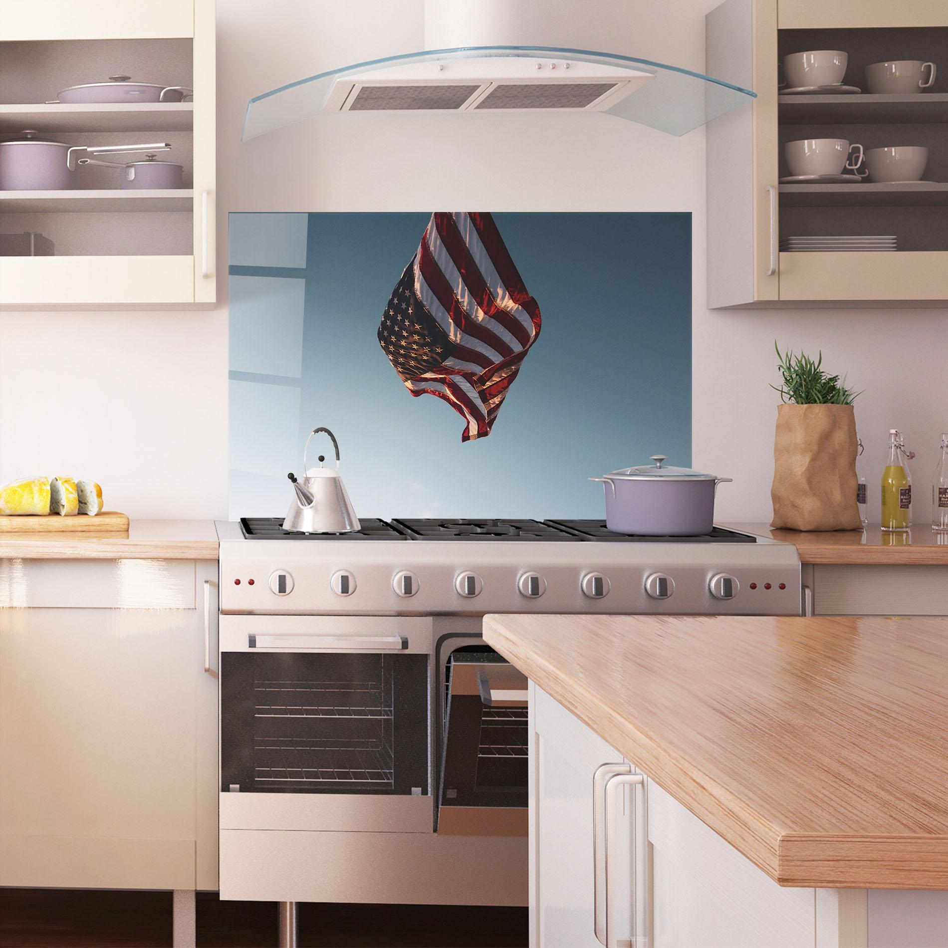 Küchenrückwand Glas Usa Flag mockup 1