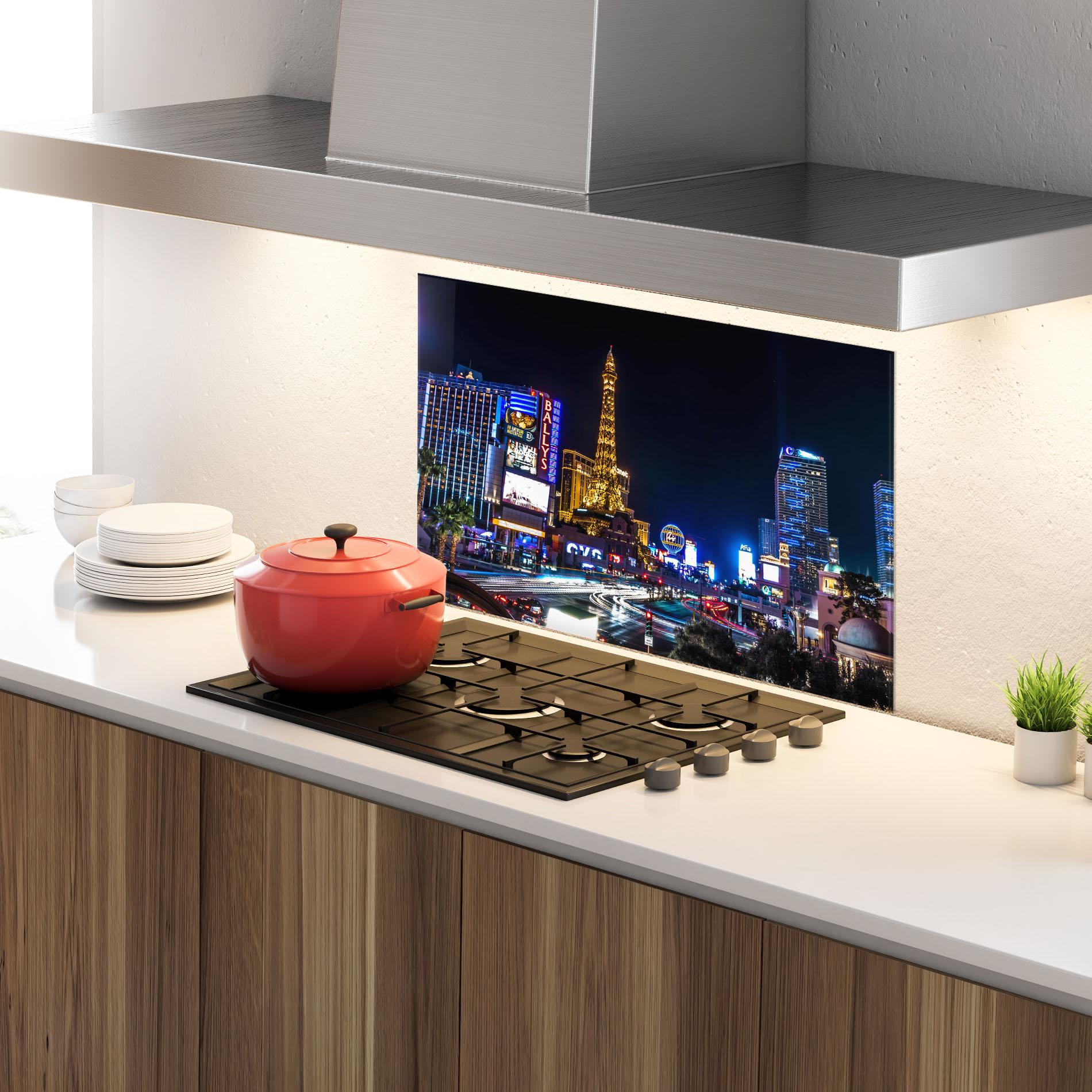 Küchenrückwand Glas Las Vegas Night mockup 4