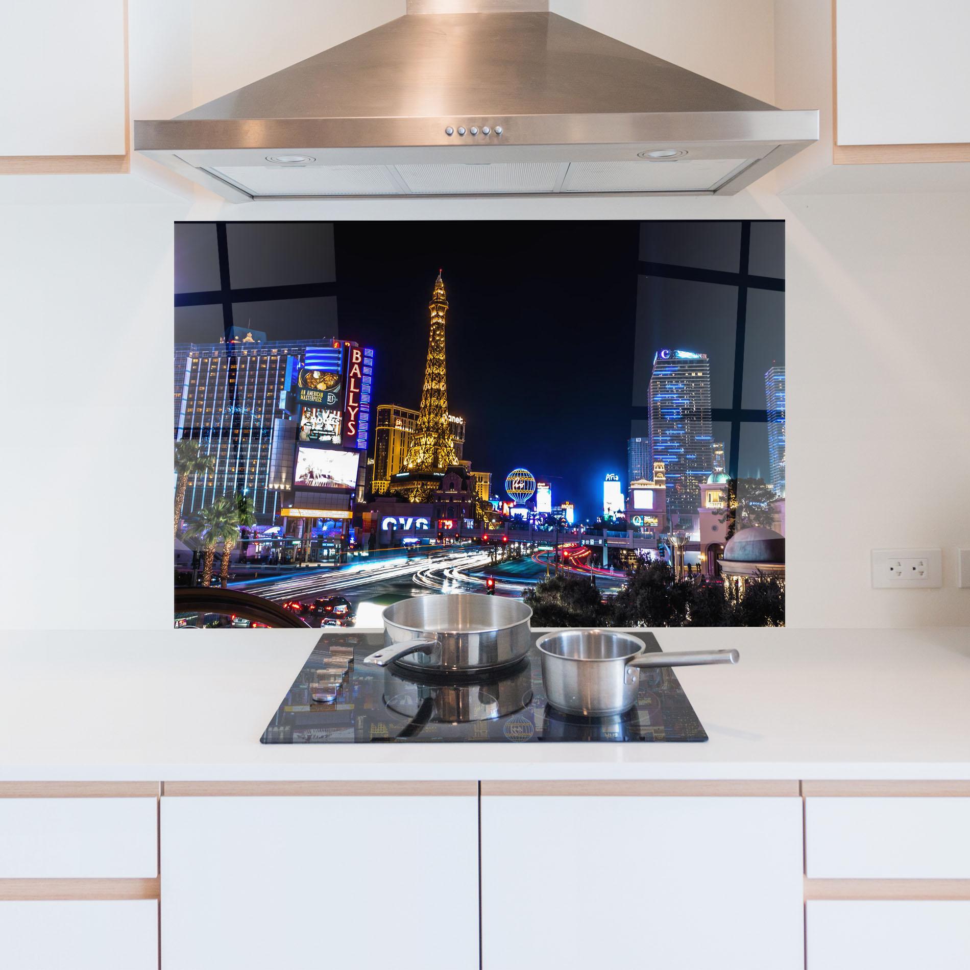 Küchenrückwand Glas Las Vegas Night mockup 5
