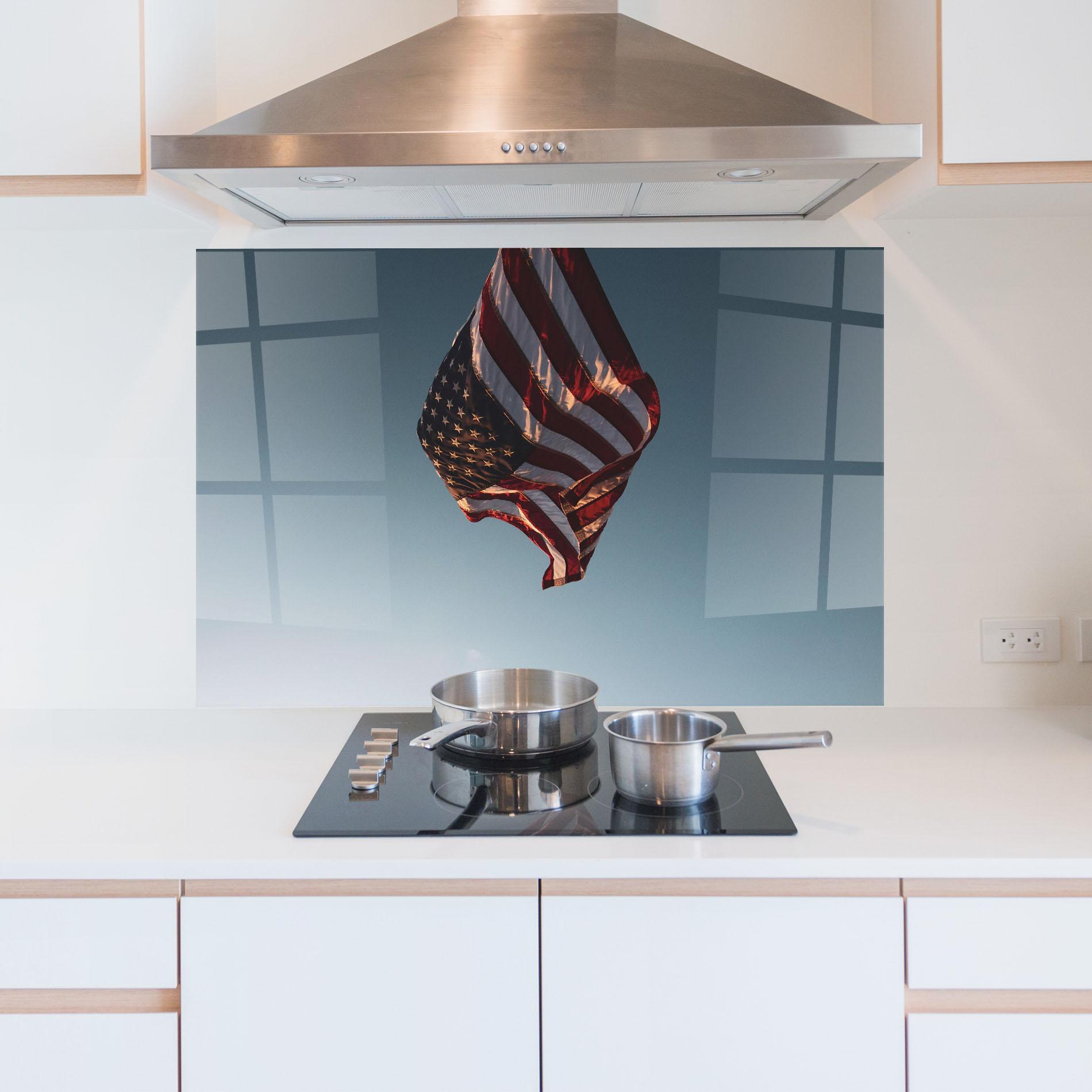 Küchenrückwand Glas Usa Flag mockup 5