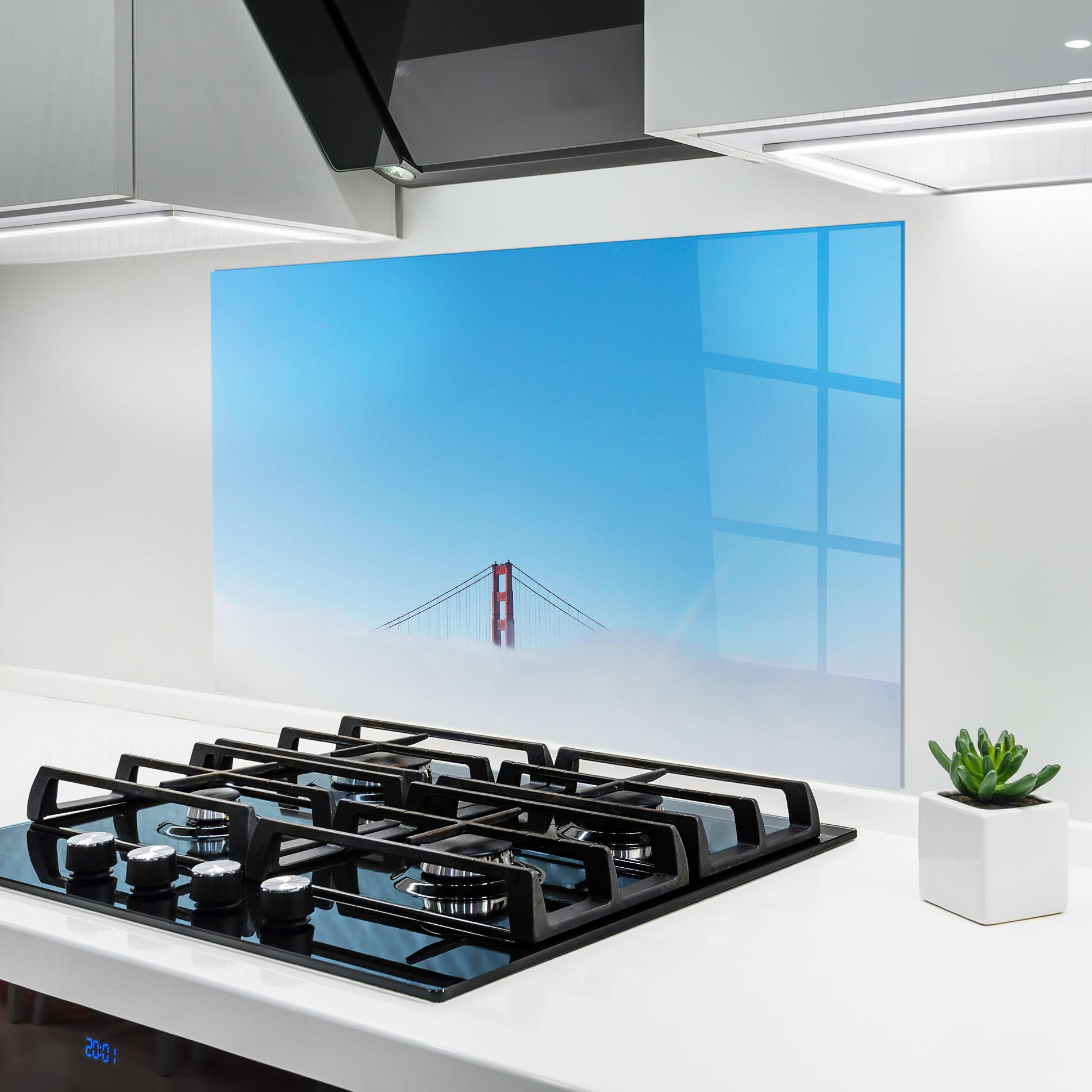 Küchenrückwand Glas High Cloud Bridge mockup 6
