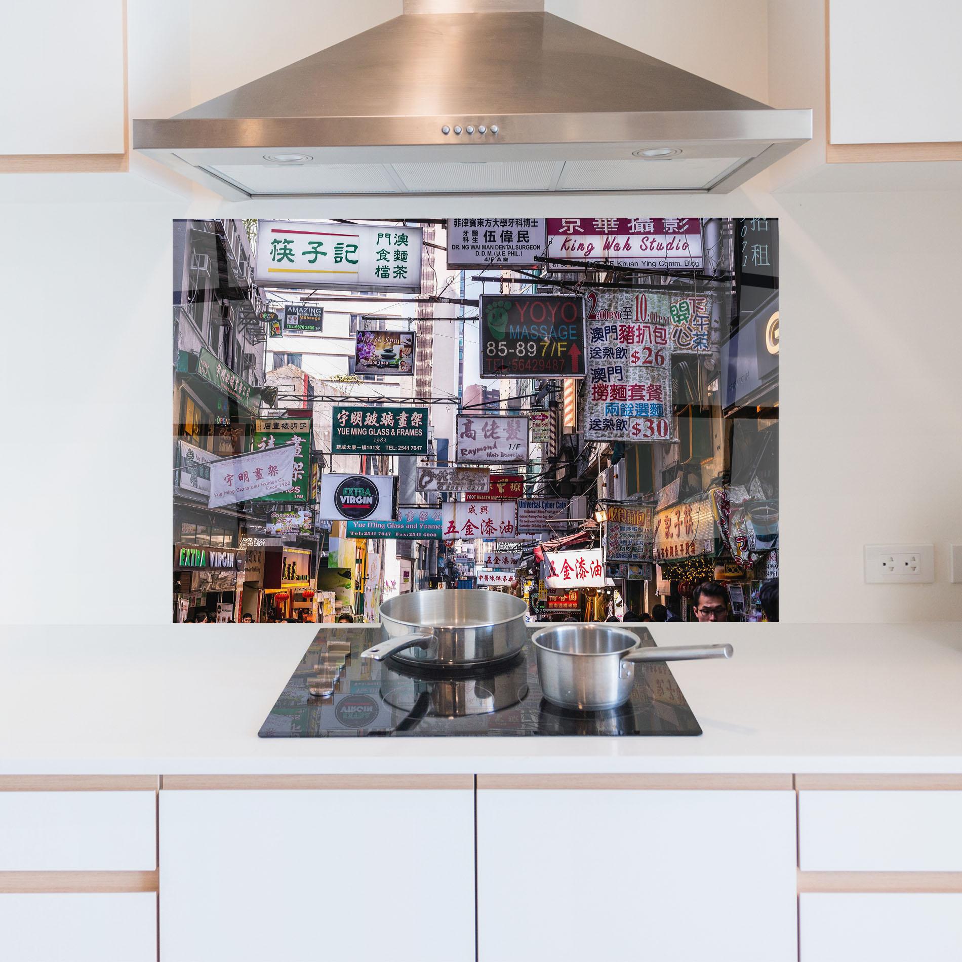 Küchenrückwand Glas Mong Kok mockup 5