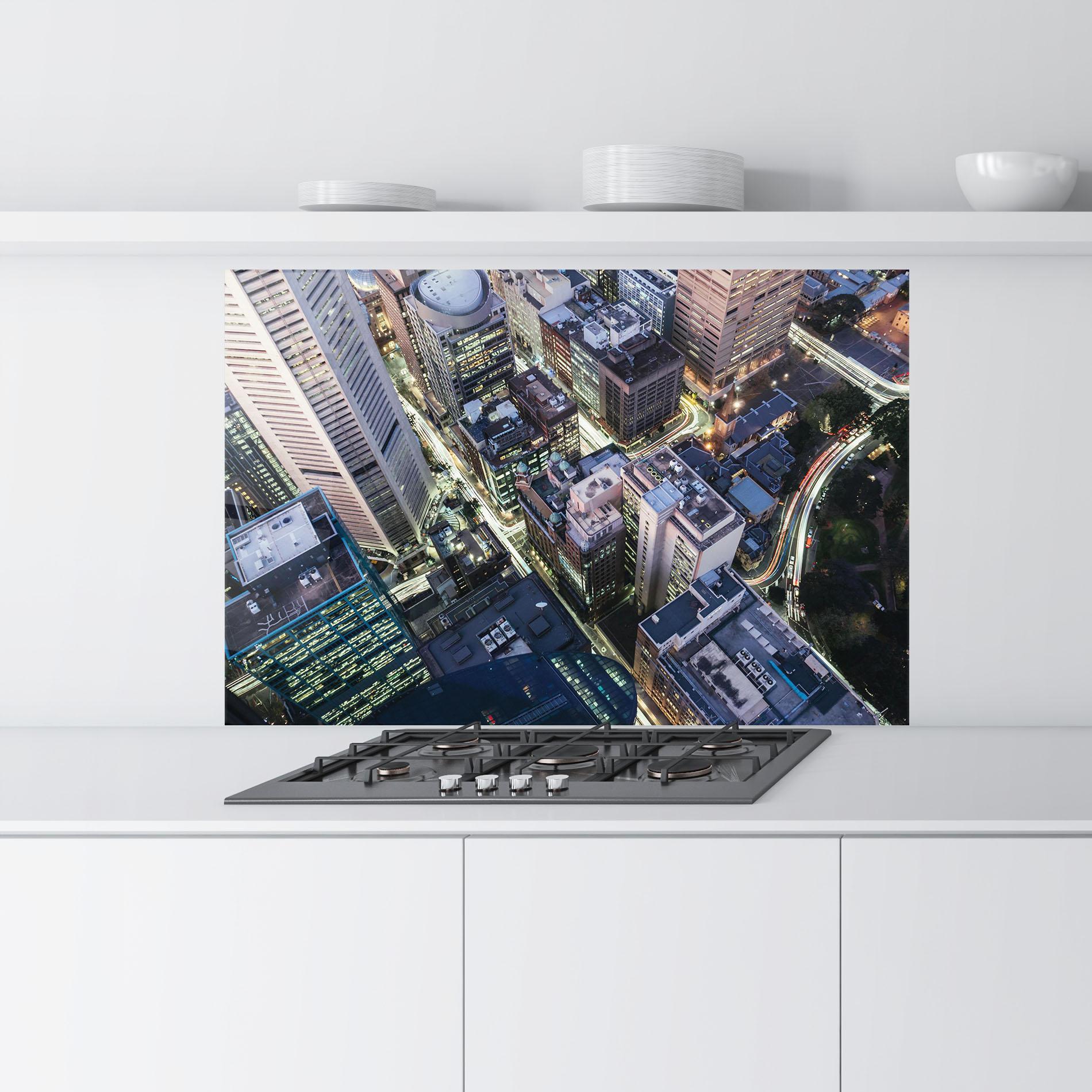 Küchenrückwand Glas Green Purple Skyline mockup 9