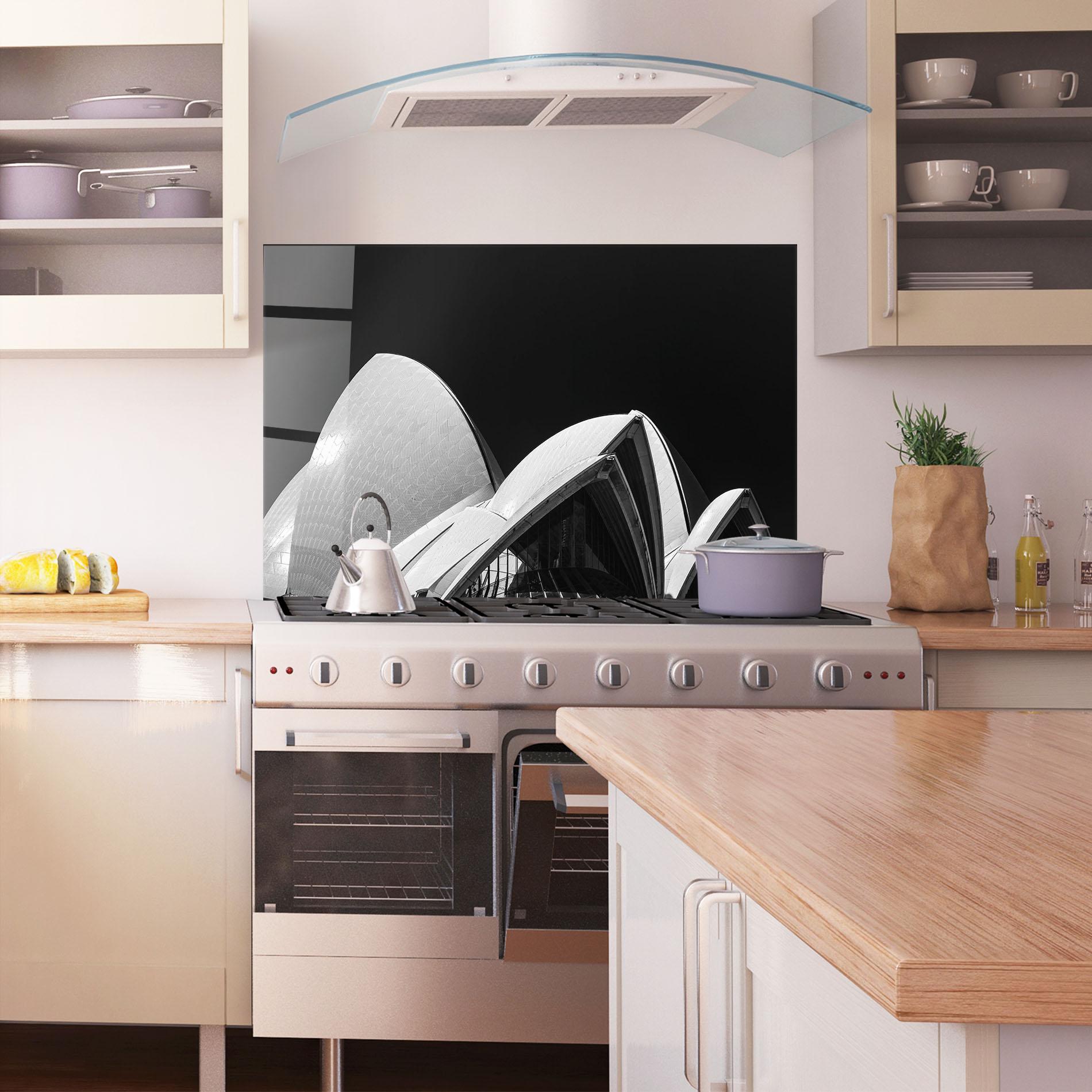 Küchenrückwand Glas Opera House Close Up mockup 1