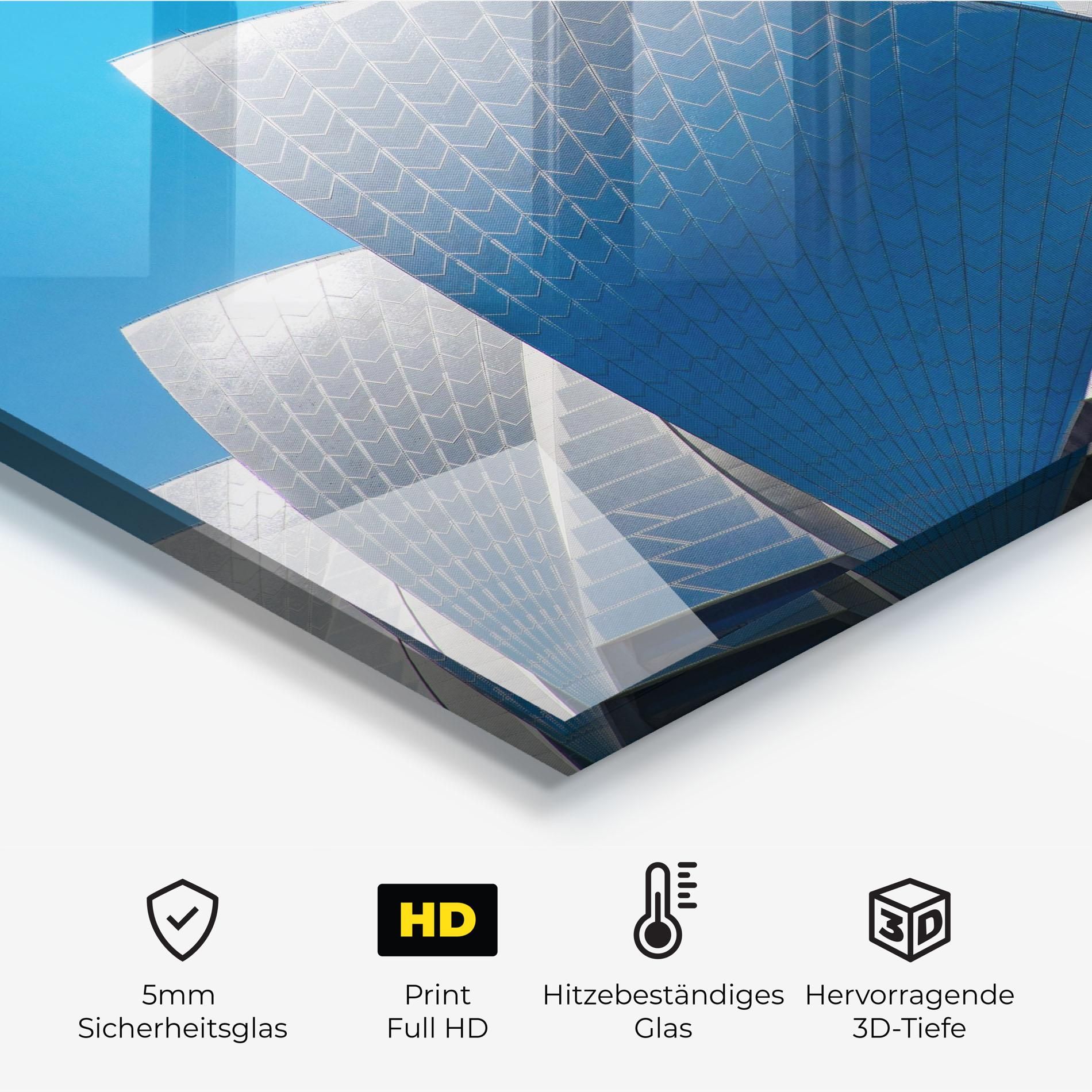 Close Up Opera House mockup 2