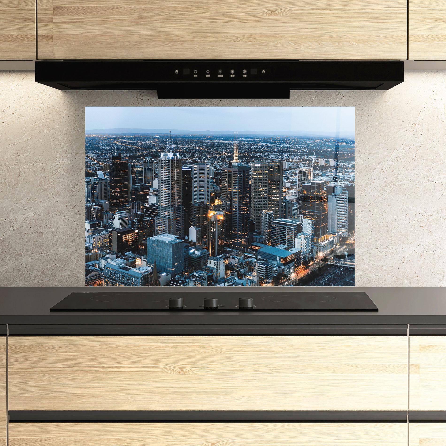 Küchenrückwand Glas Yellow Lights Skyline mockup 3