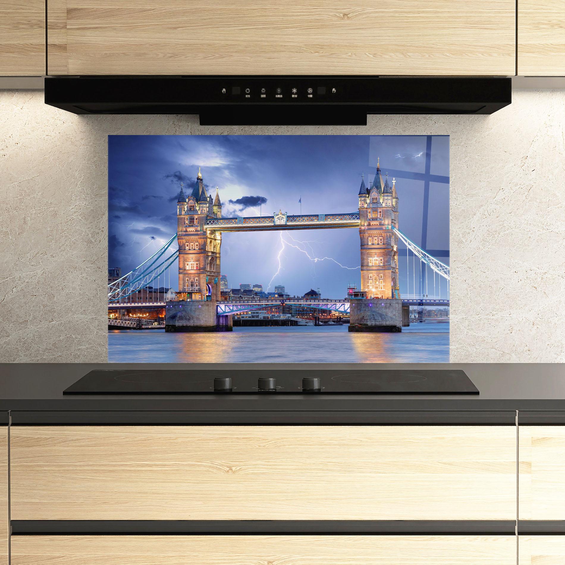 Küchenrückwand Glas London Tower Bridge mockup 3