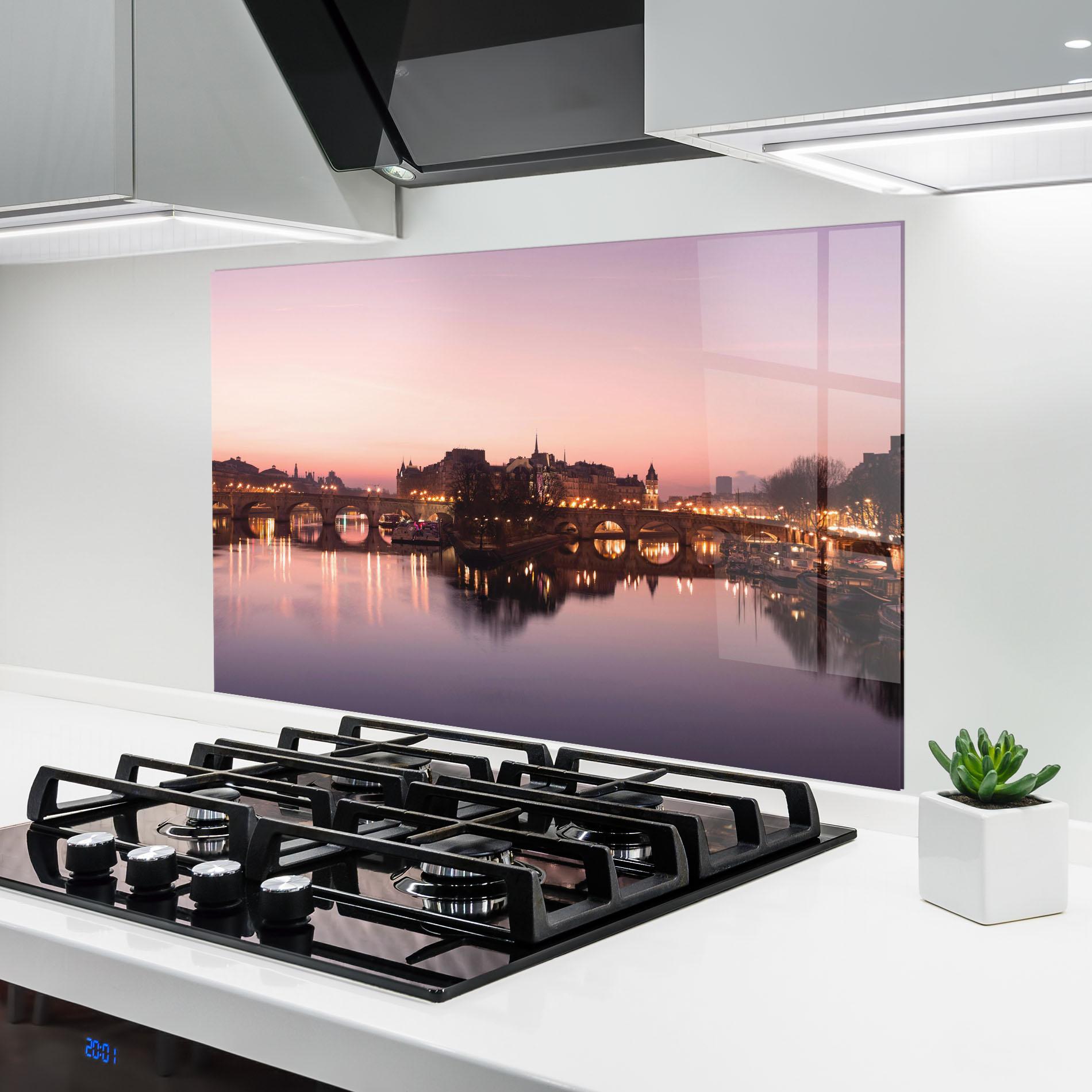 Küchenrückwand Glas Seine River mockup 6