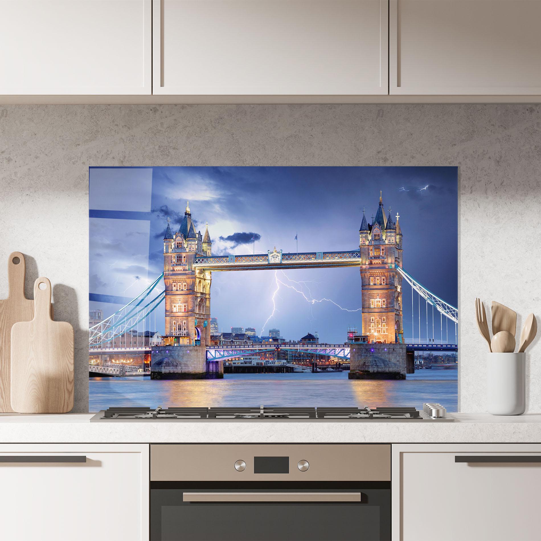 Küchenrückwand Glas London Tower Bridge mockup 7