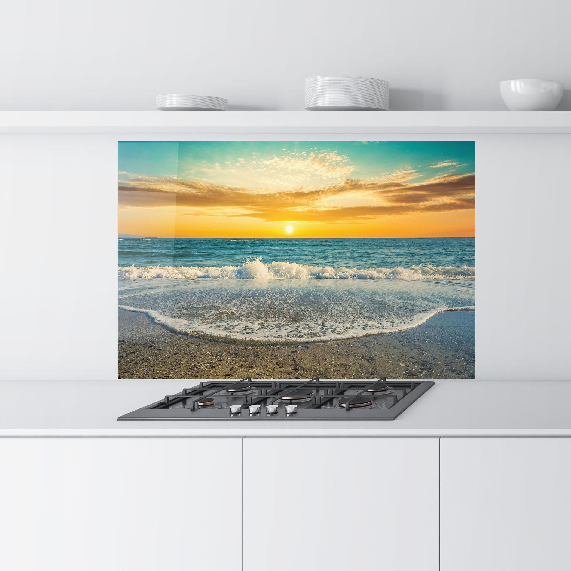 Küchenrückwand Glas Beach Dramatic Sunset mockup 9