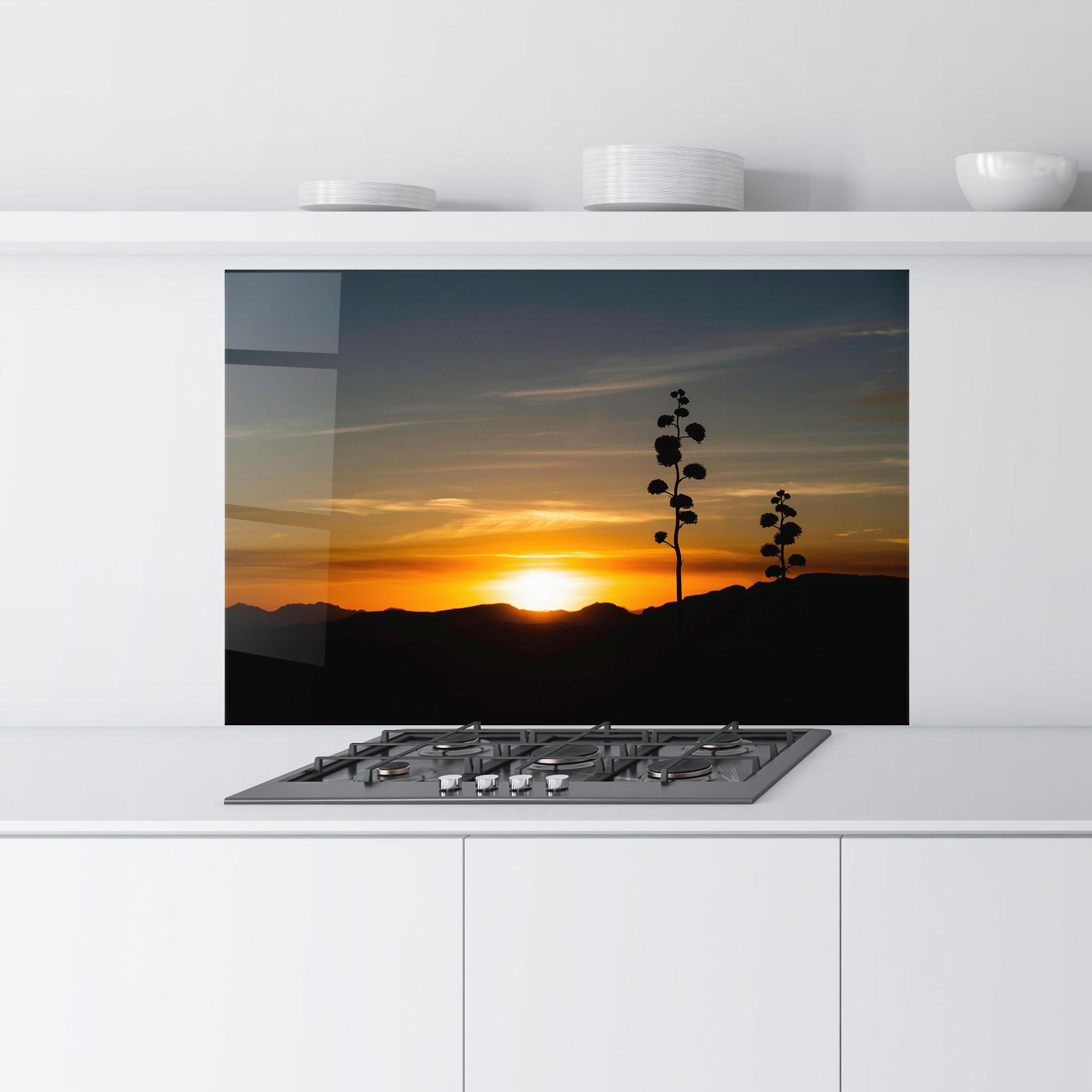 Küchenrückwand Glas Leaves Shilouette Sunset mockup 9