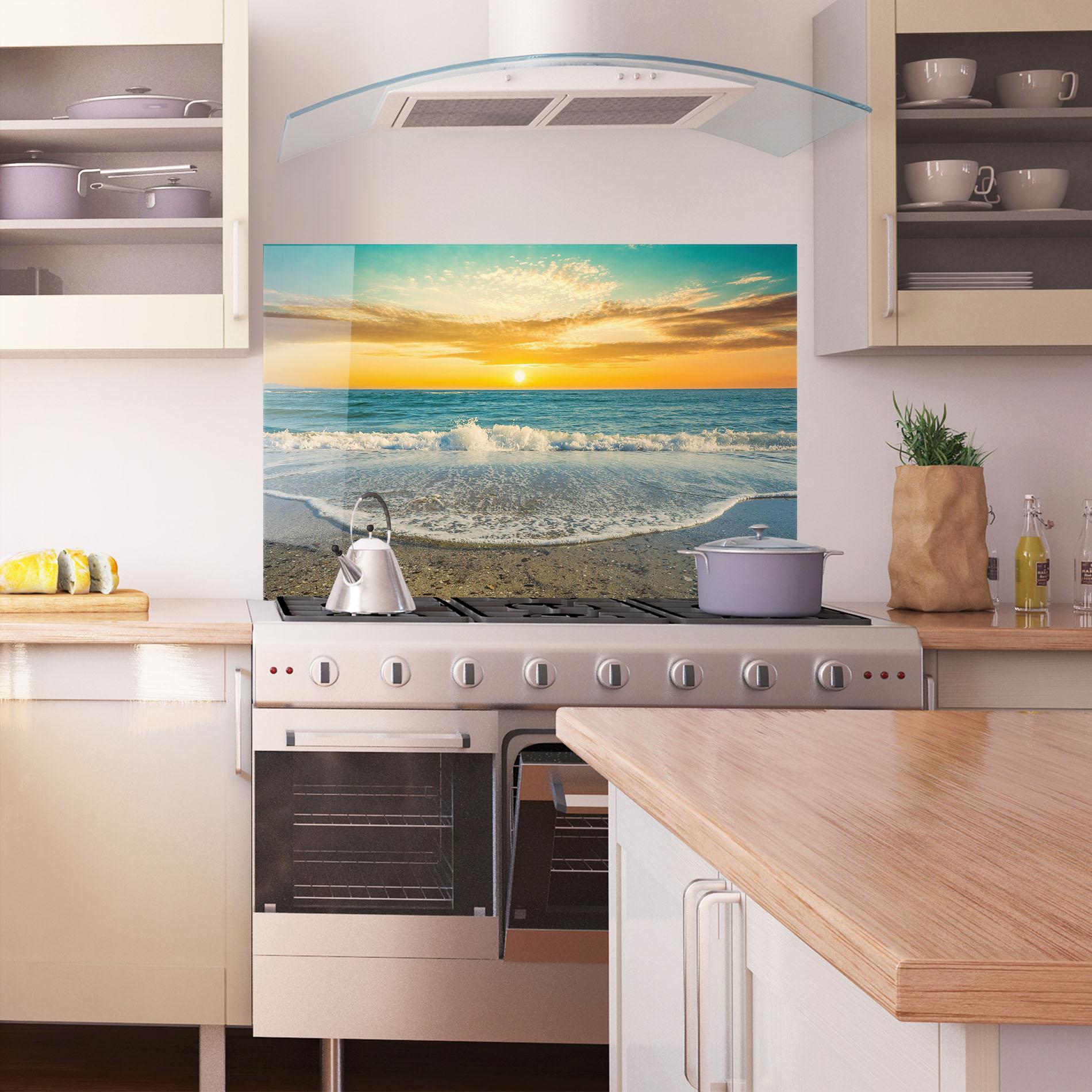 Küchenrückwand Glas Beach Dramatic Sunset mockup 1