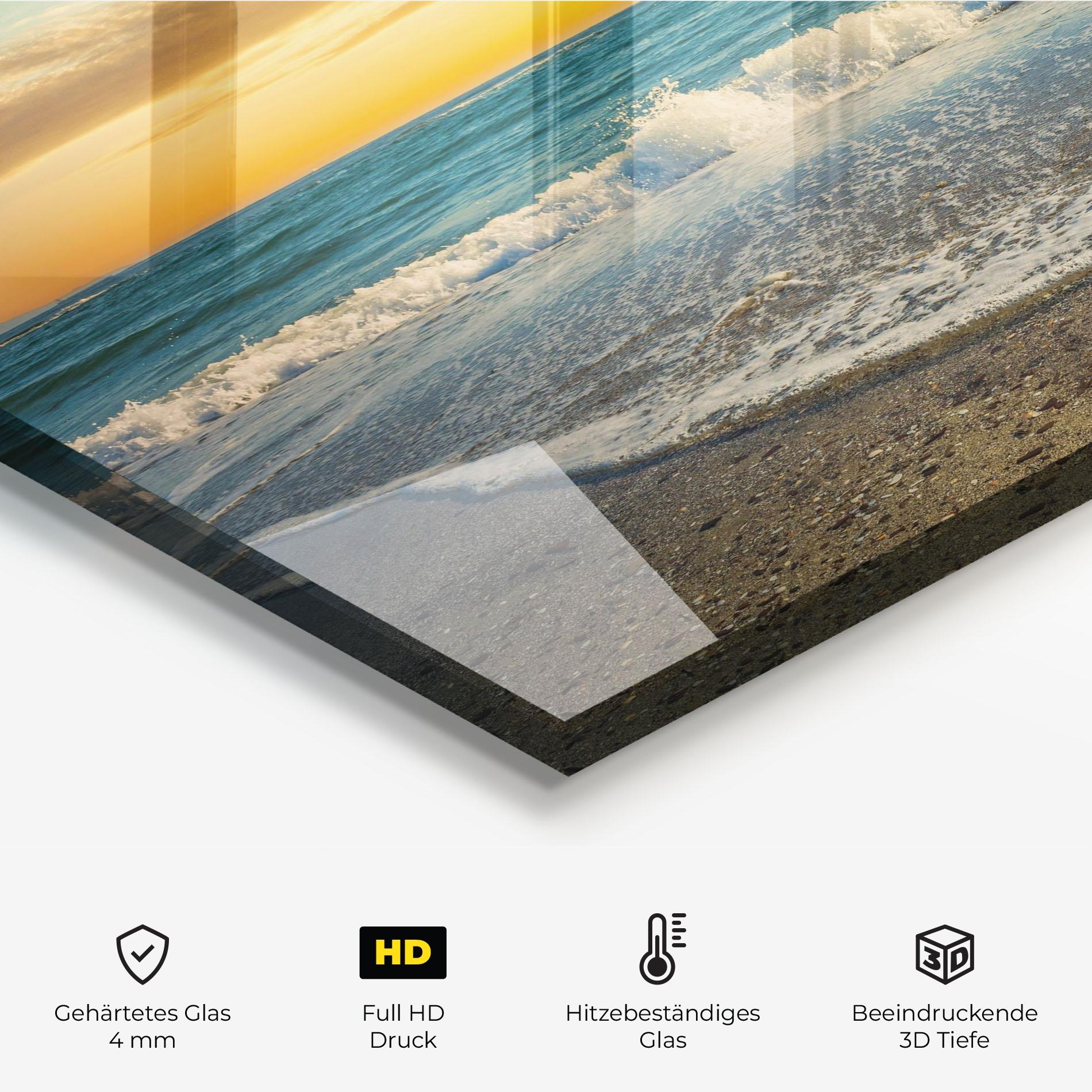 Küchenrückwand Glas Beach Dramatic Sunset mockup 2