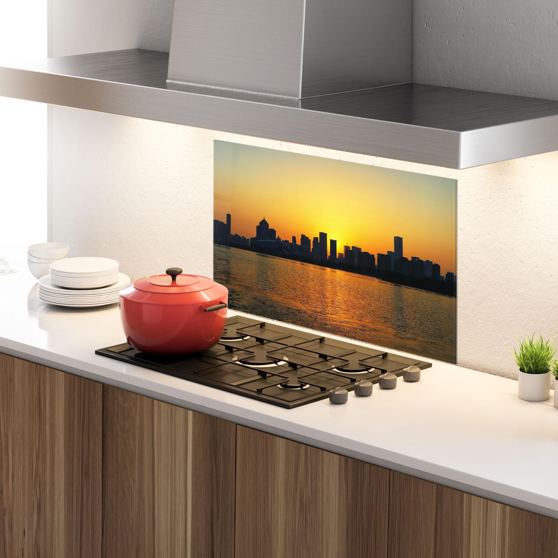 Küchenrückwand Glas City Building Sunset mockup 4